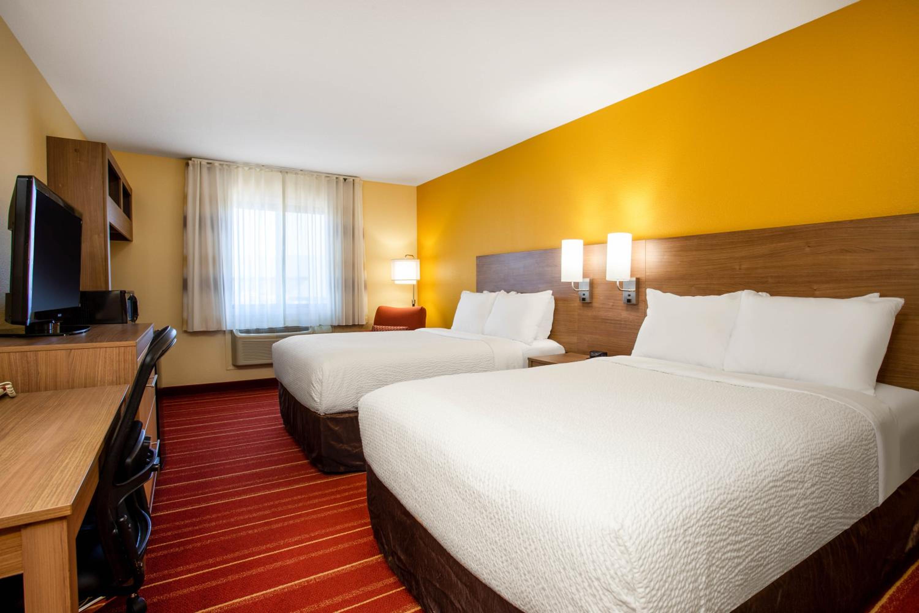 Deluxe Double Room with Two Double Beds - Non-Smoking - Photo 1