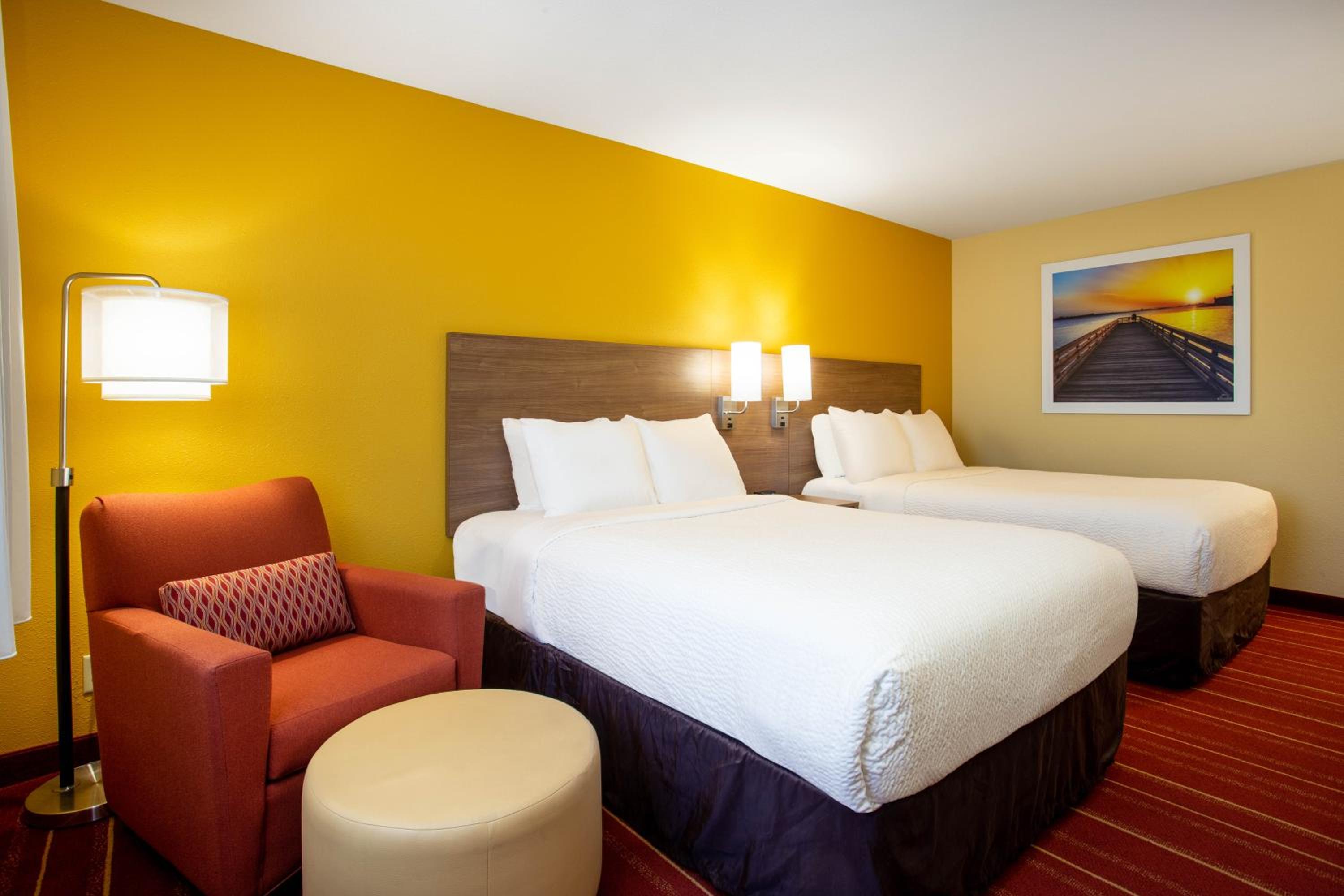 Deluxe Double Room with Two Double Beds - Non-Smoking - Photo 2