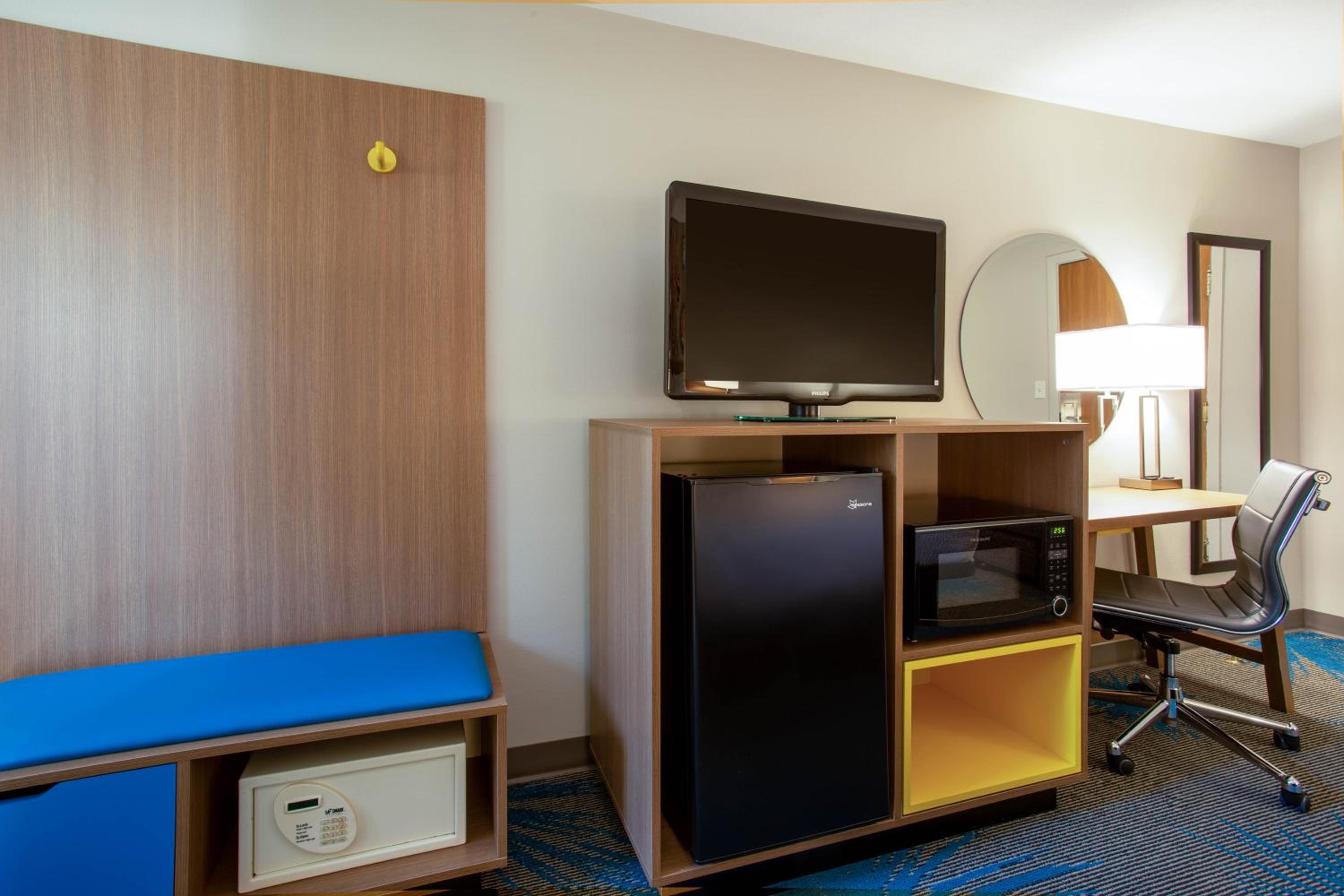 Queen Room - Disability Access/Non-Smoking - Photo 3