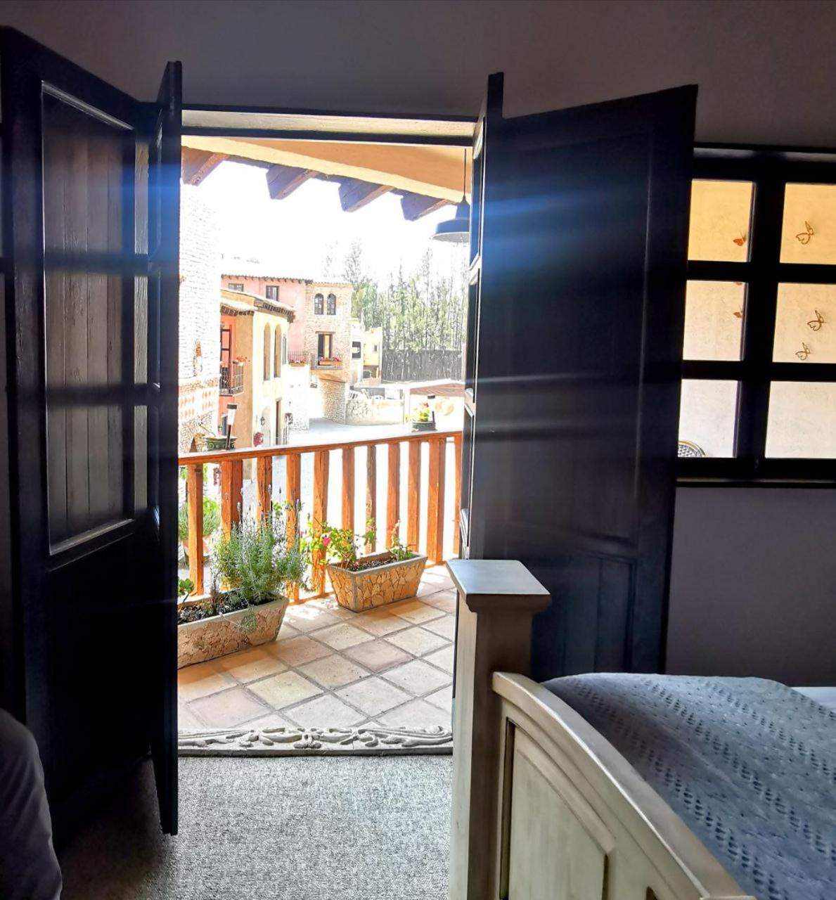Double Room with Terrace - Photo 10