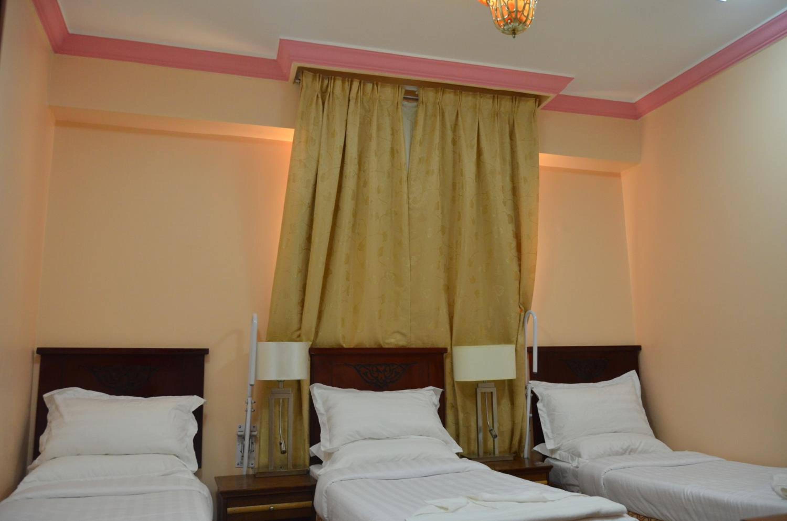 Triple Room - Photo 1