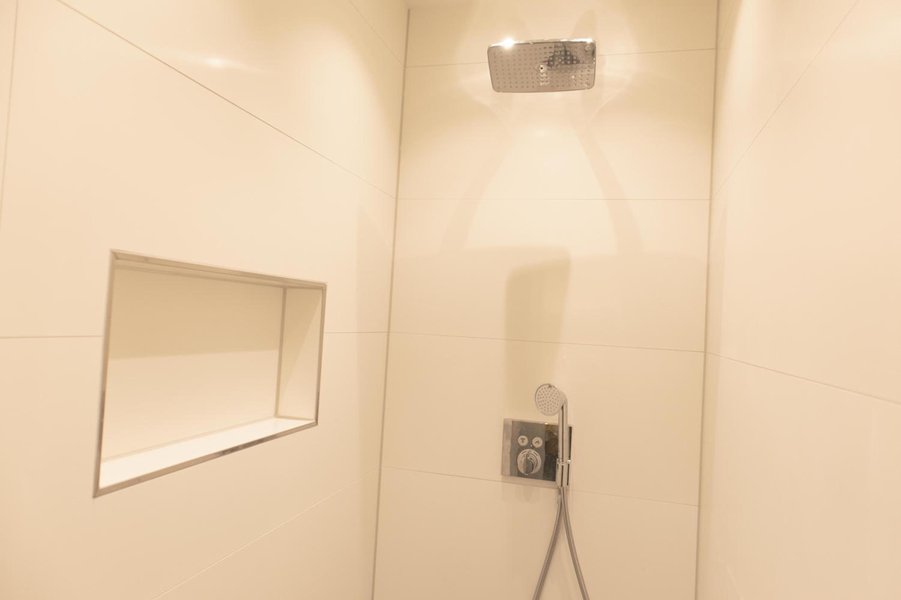 Double Room with Shared Bathroom photo 3