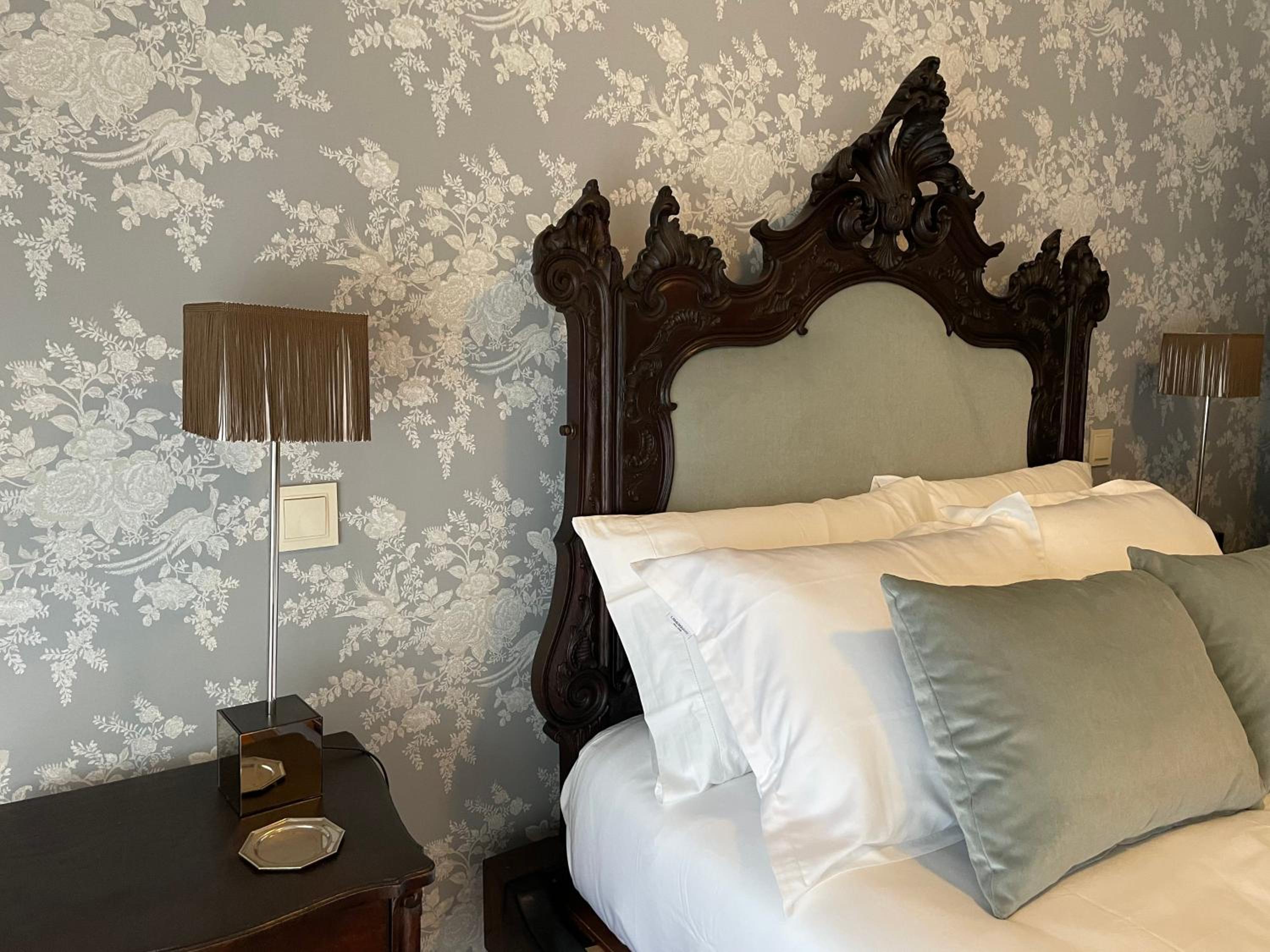 Double Room with Spa Bath - Photo 4