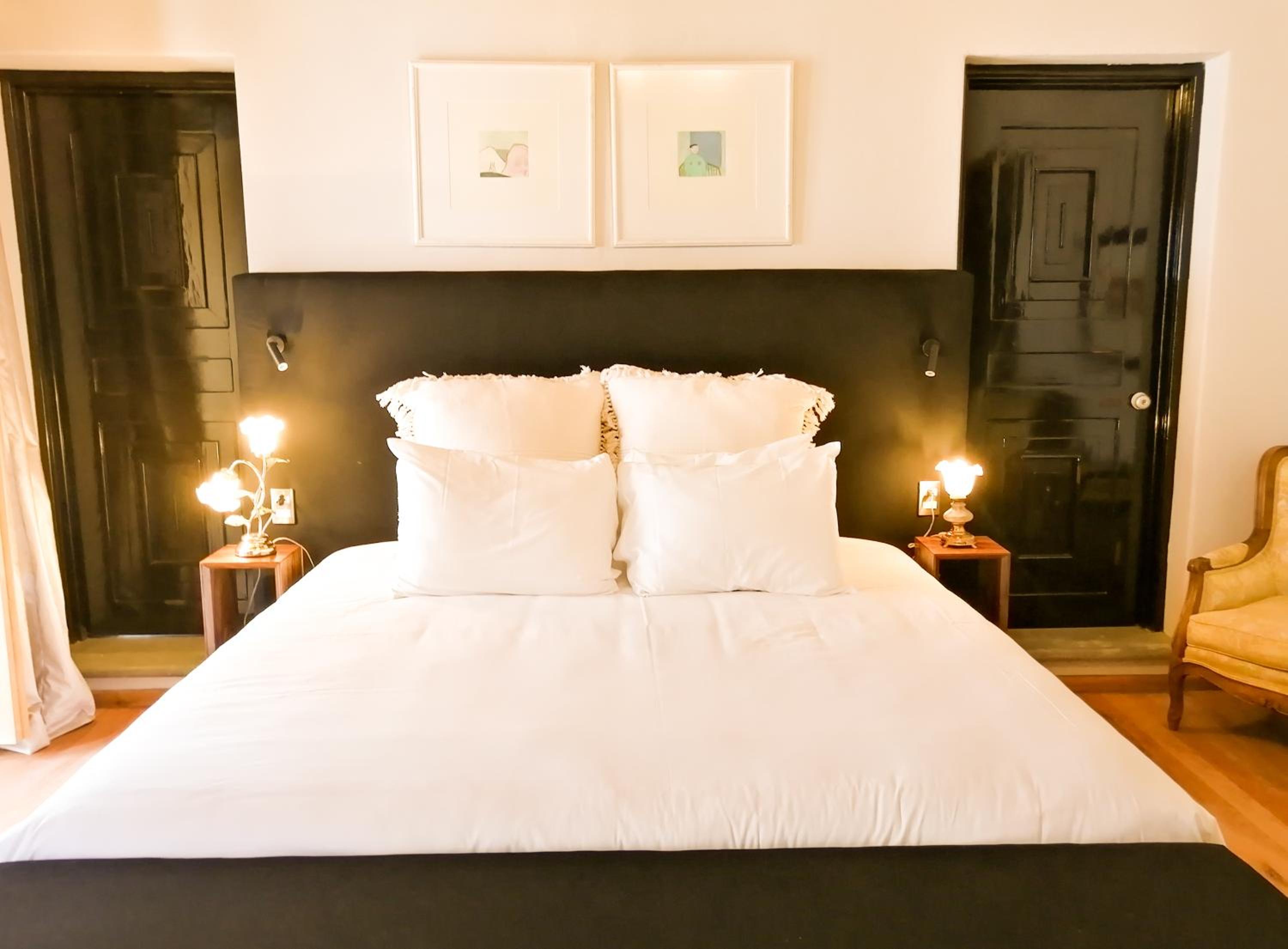 King Suite with Balcony photo 1