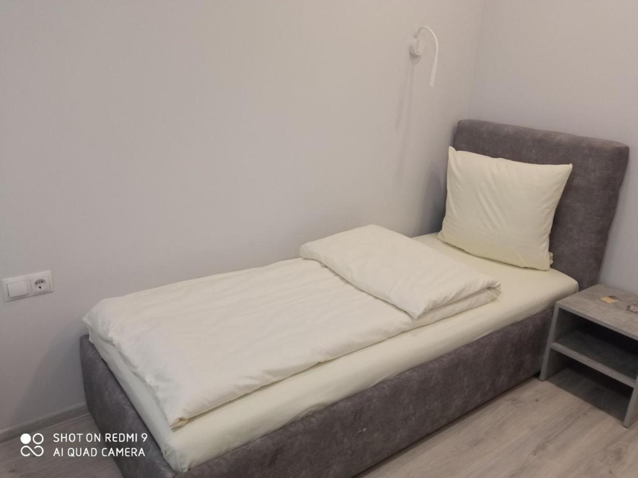 Double or Twin Room with Private Bathroom photo 3