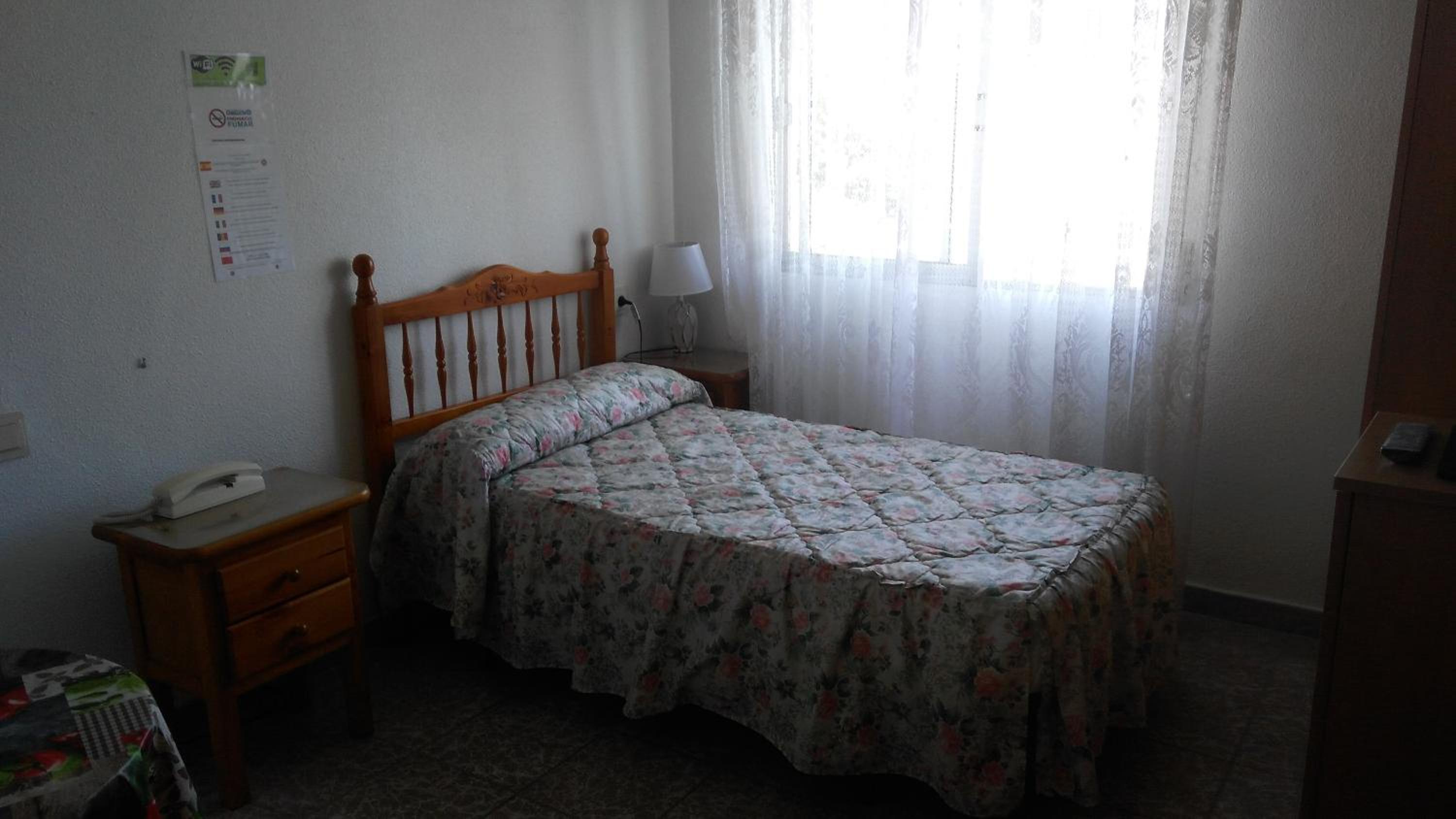 Habitación individual con baño privado