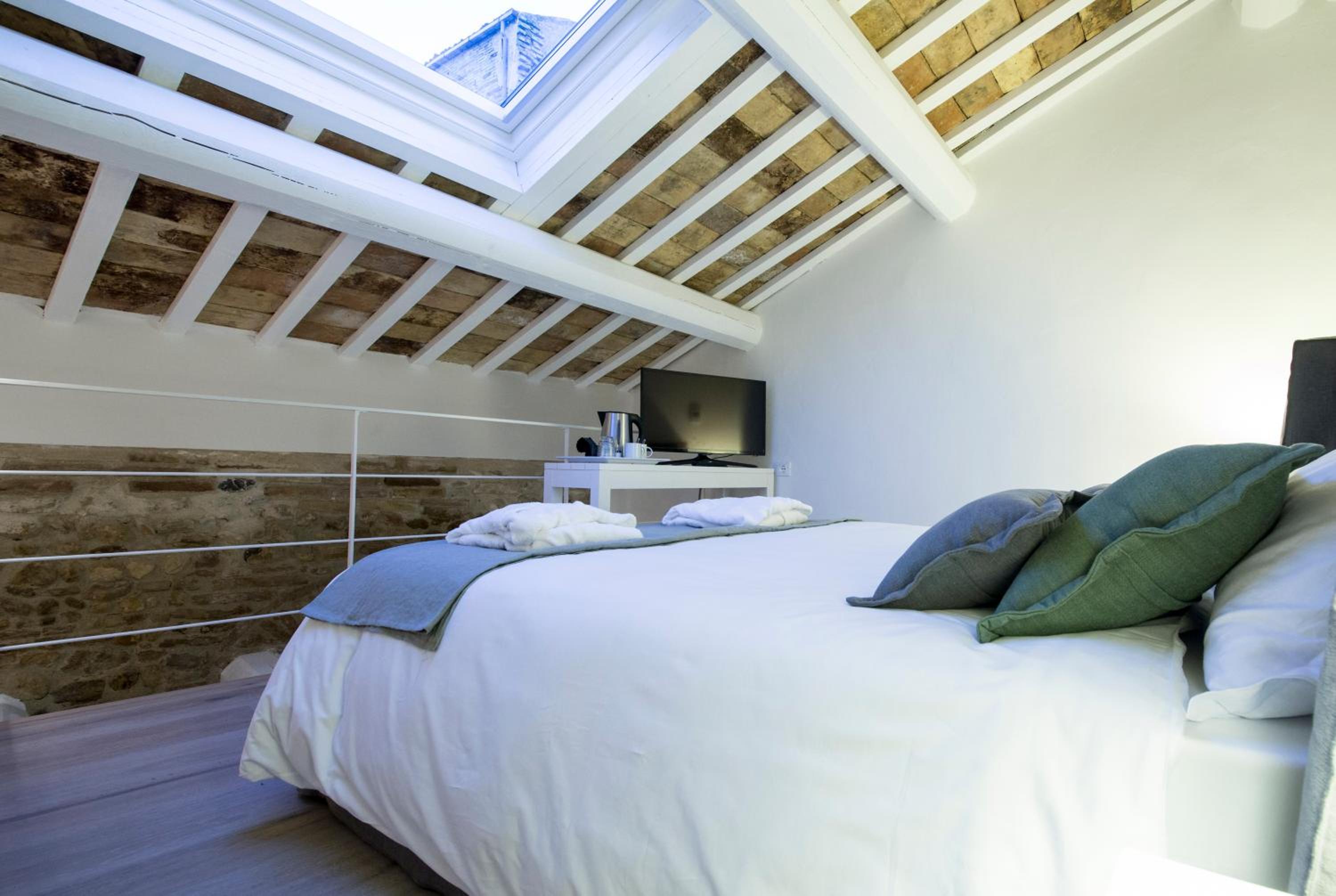 Deluxe Double Room photo 2