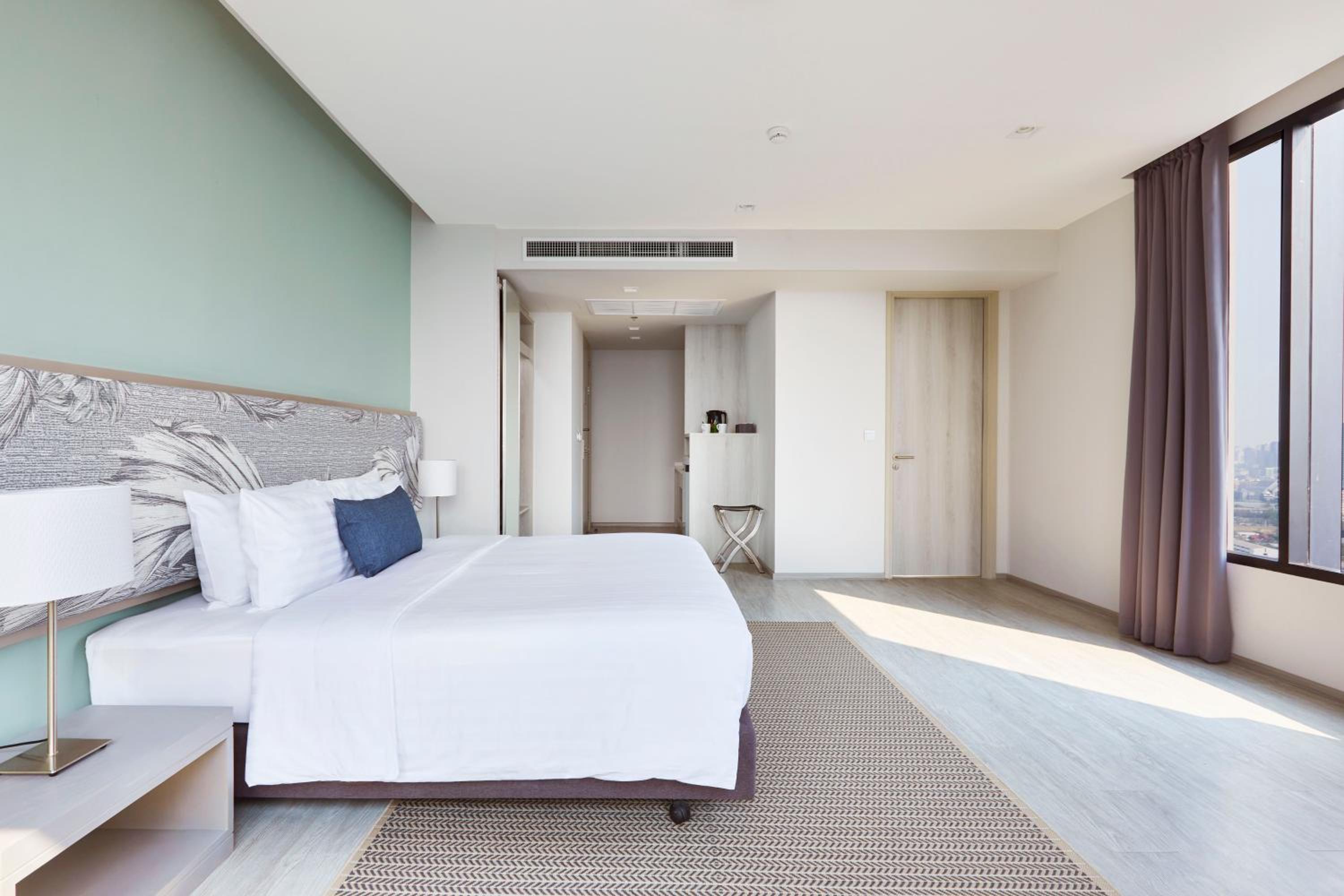 Premium Suite