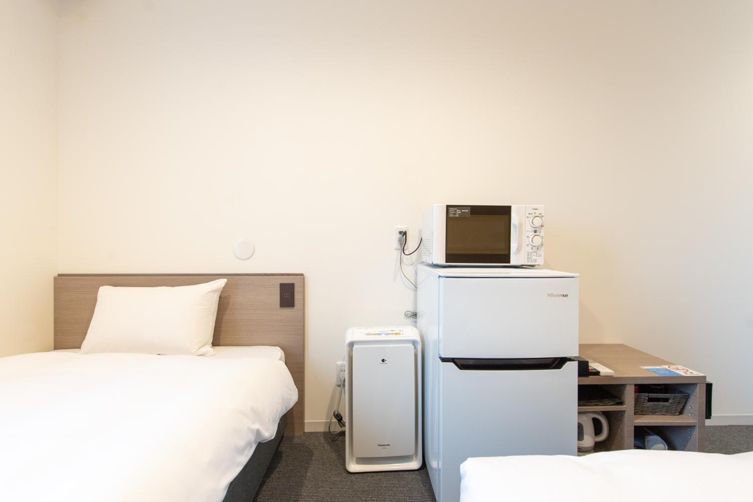 Standard Twin Room - Photo 4