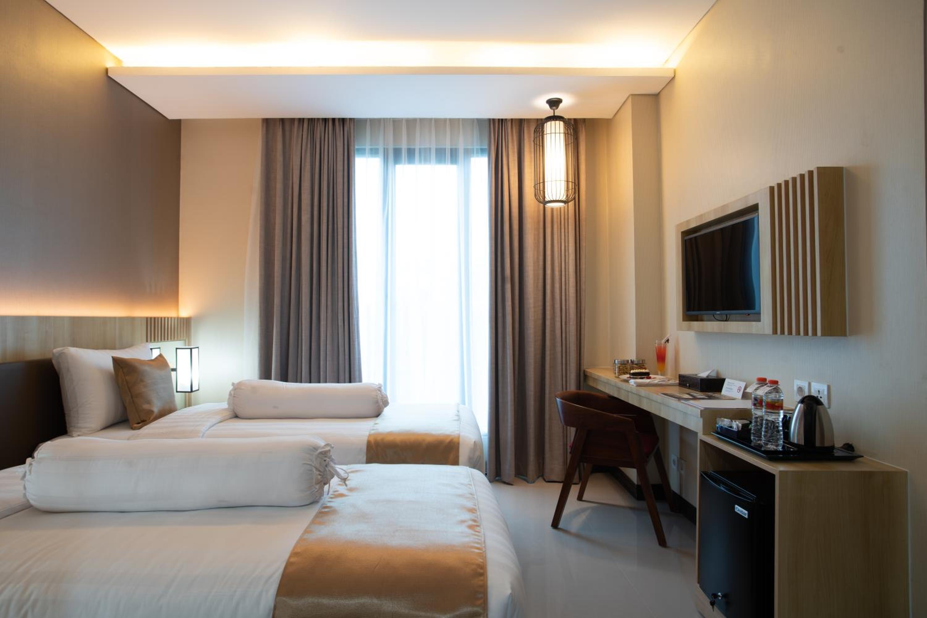 Deluxe Twin Room - Photo 2
