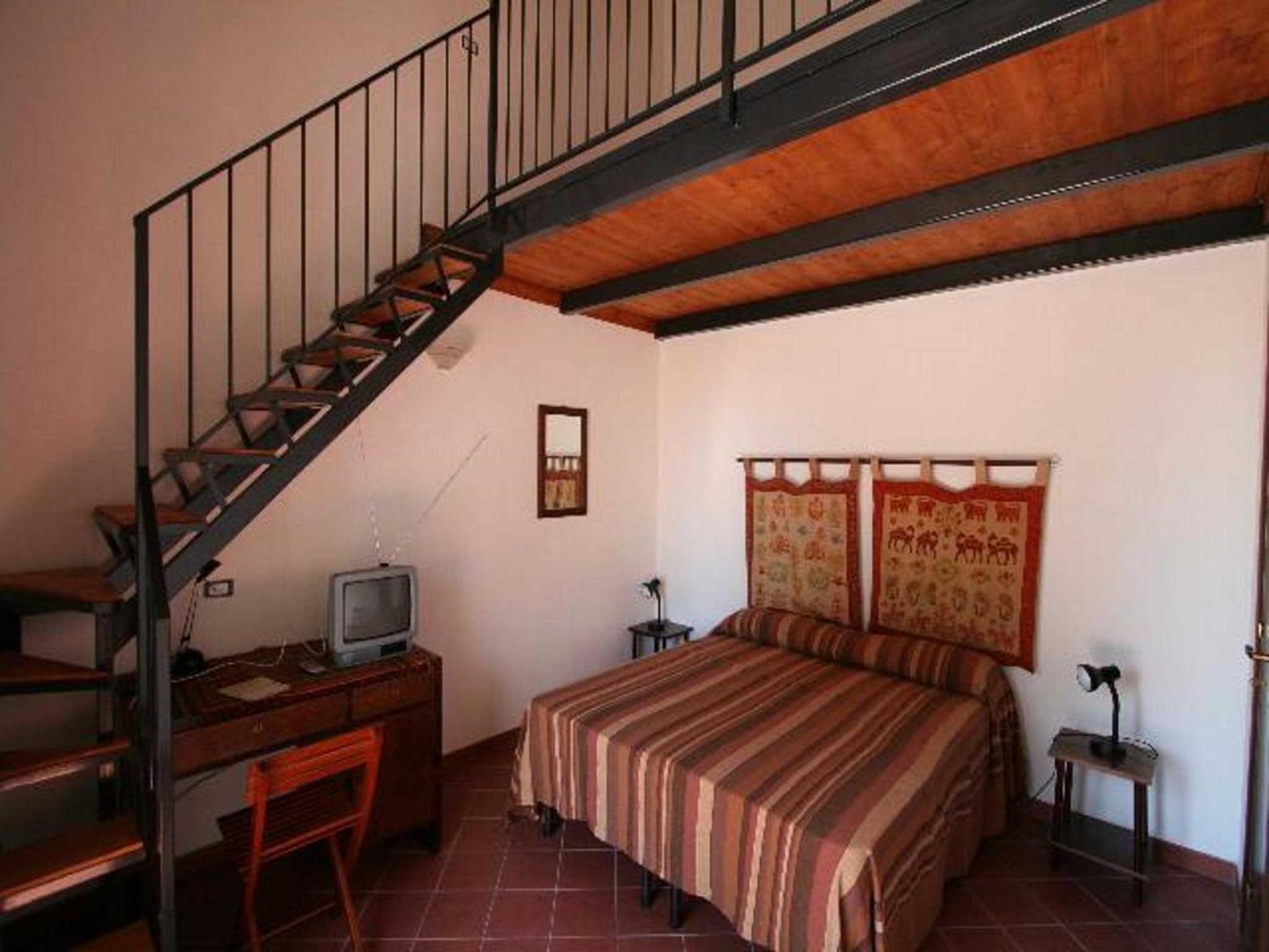 Double or Twin Room - Split Level - Photo 9