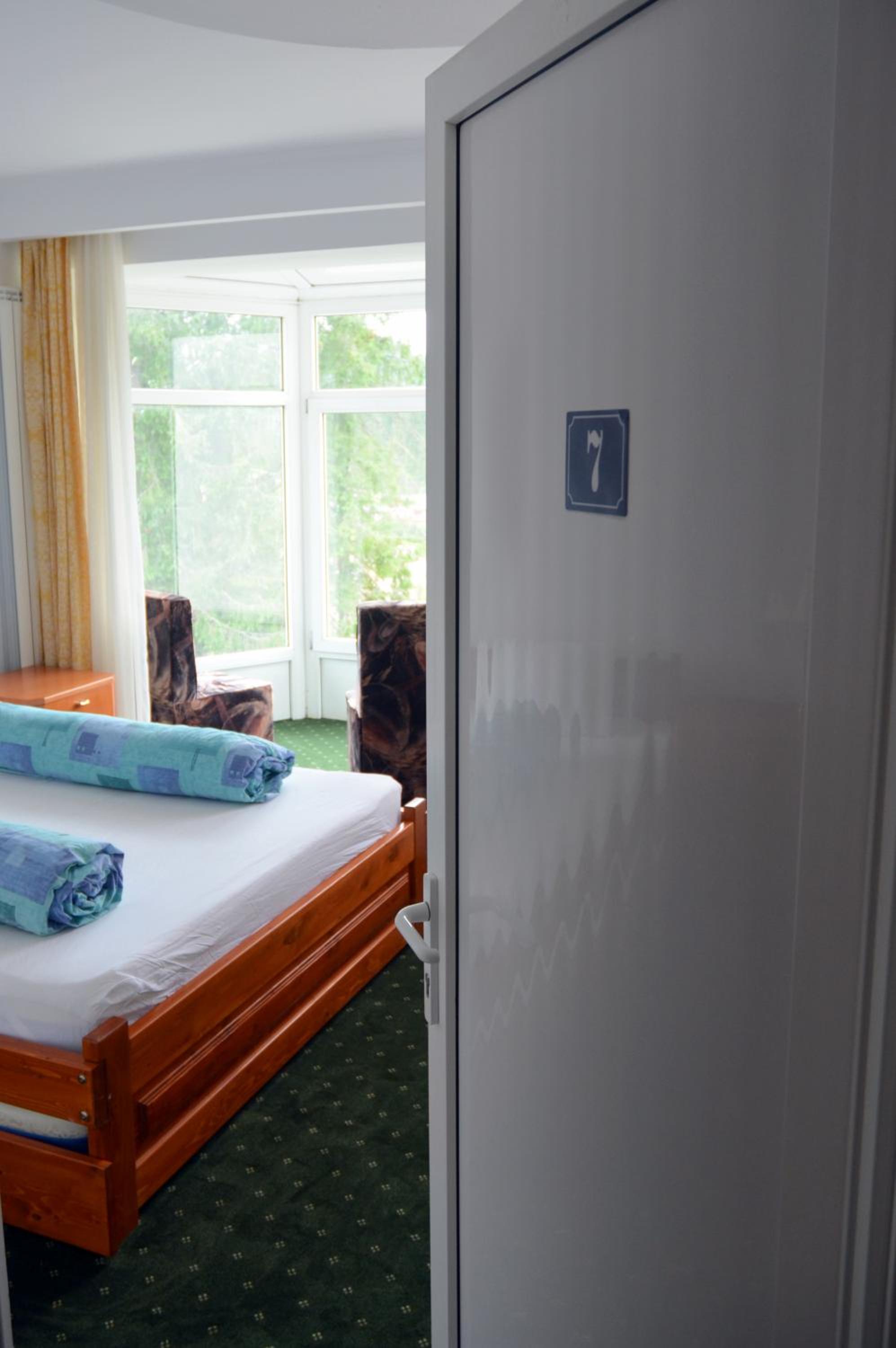 Family Room with Shower photo 1