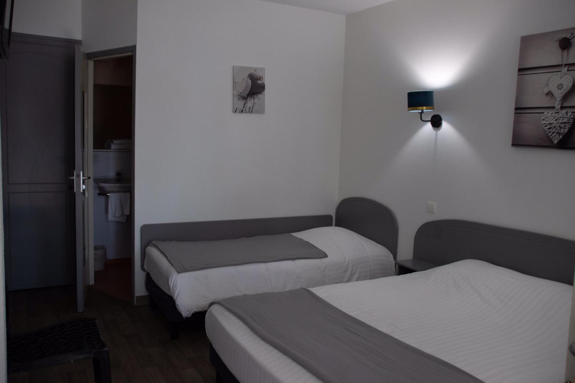 Comfort  Room - Photo 1