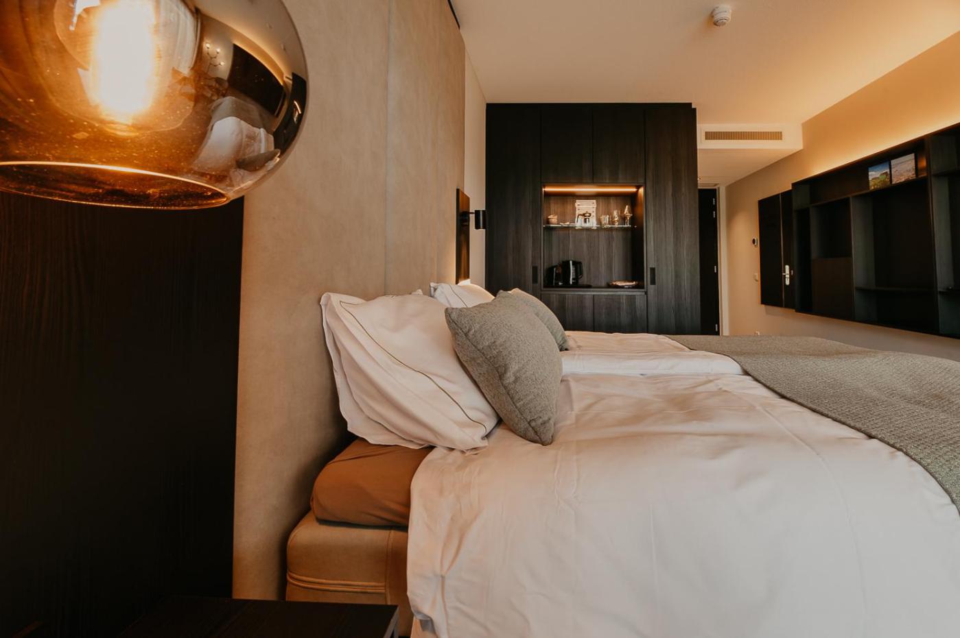One-Bedroom Apartment - Photo 10