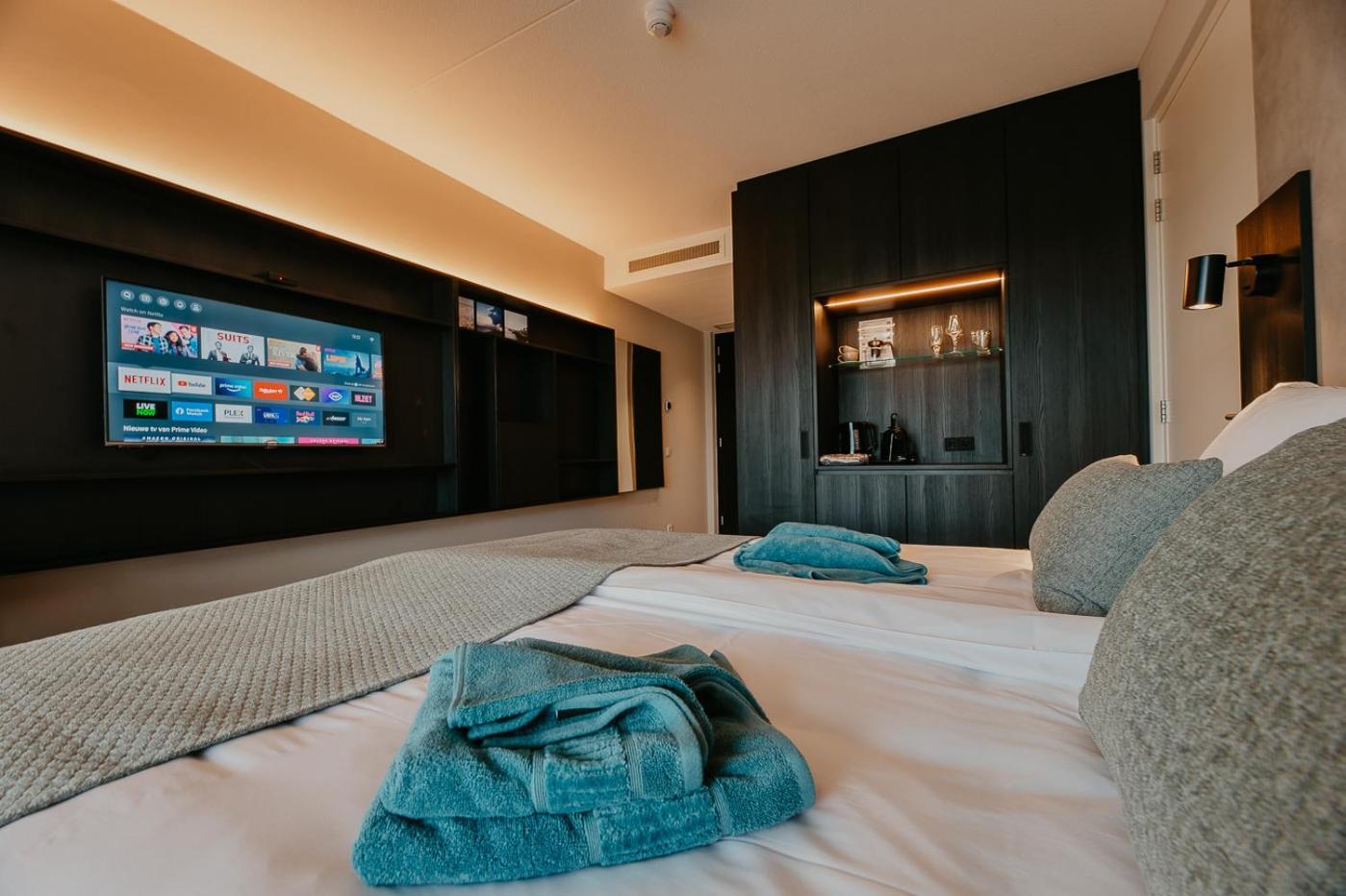 One-Bedroom Apartment - Photo 13