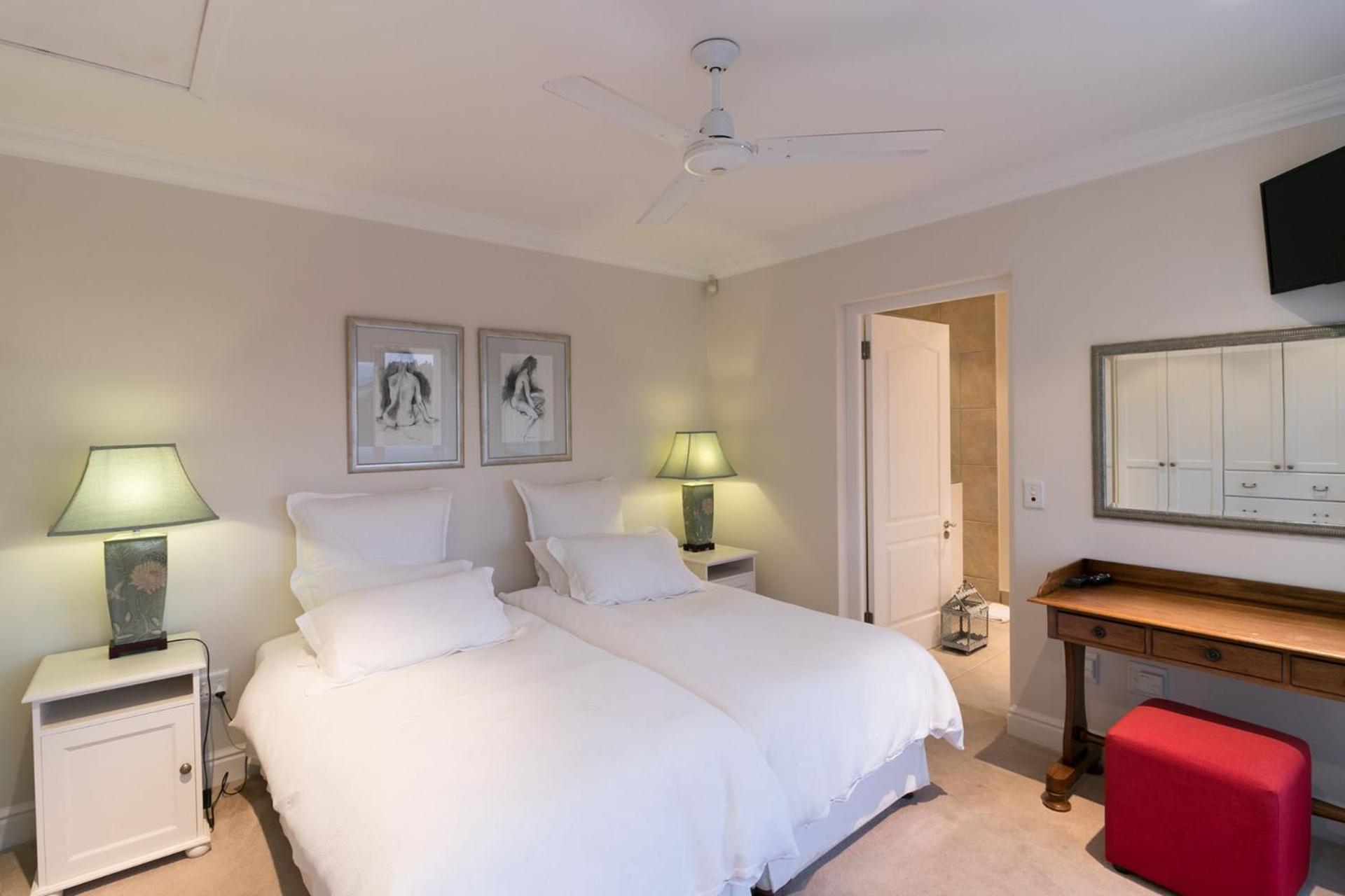 Three-Bedroom Suite photo 2
