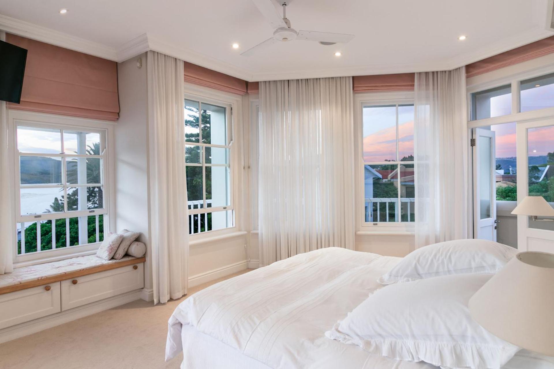 Villa photo 3