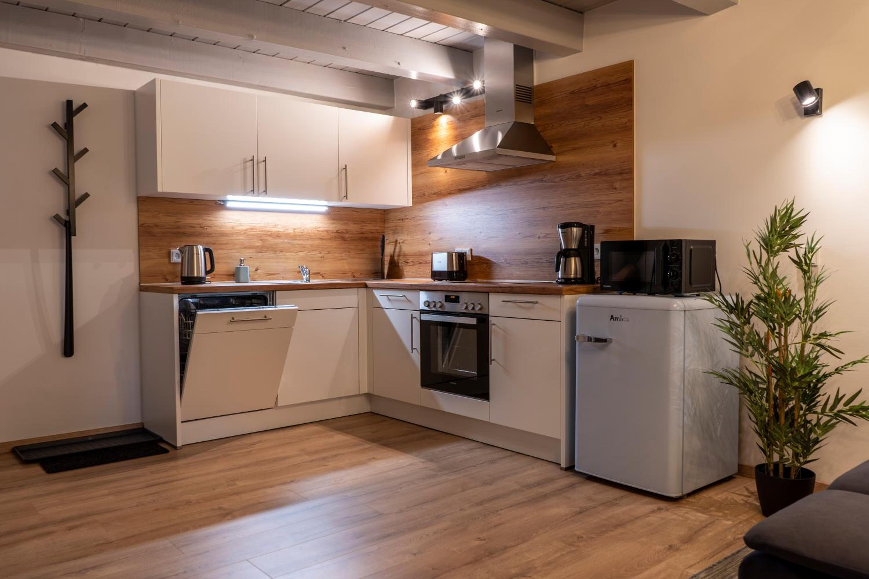 Apartment - Split Level - Photo 20