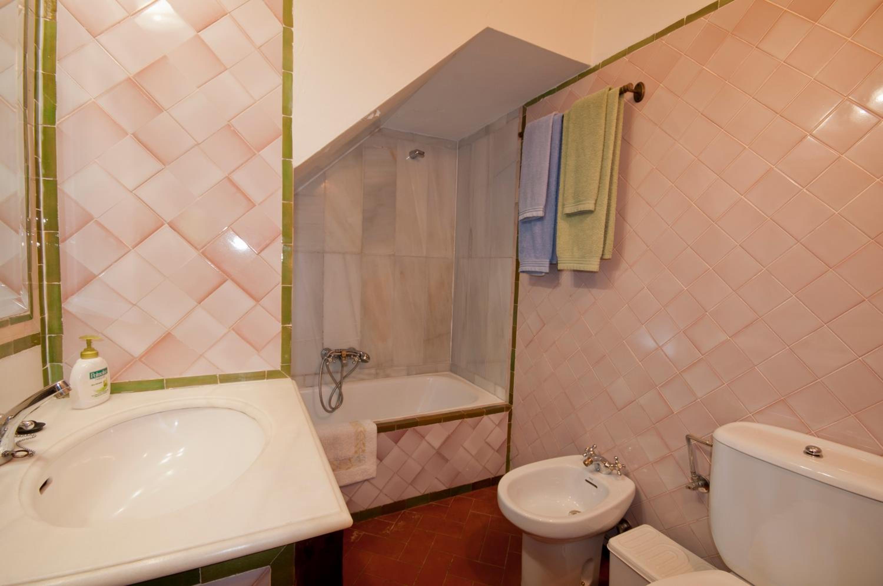 Apartment - Ground Floor photo 2