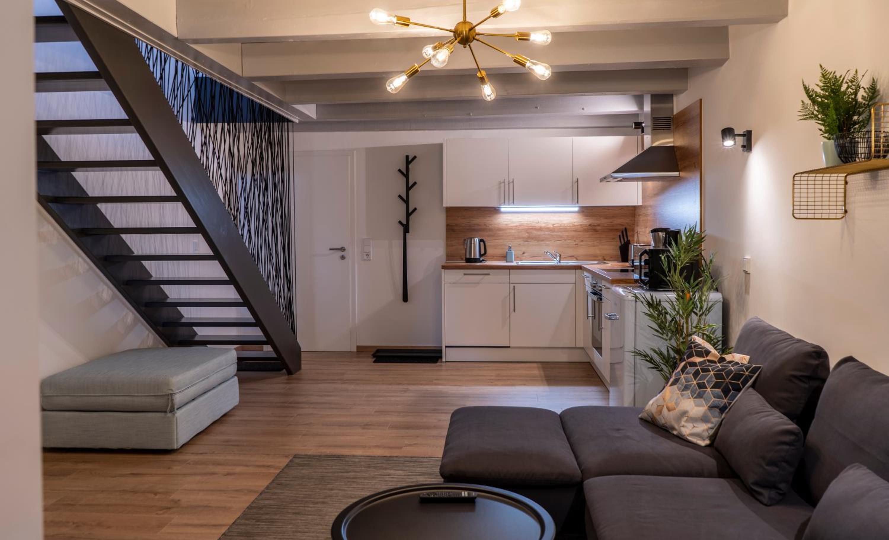 Apartment - Split Level - Photo 31