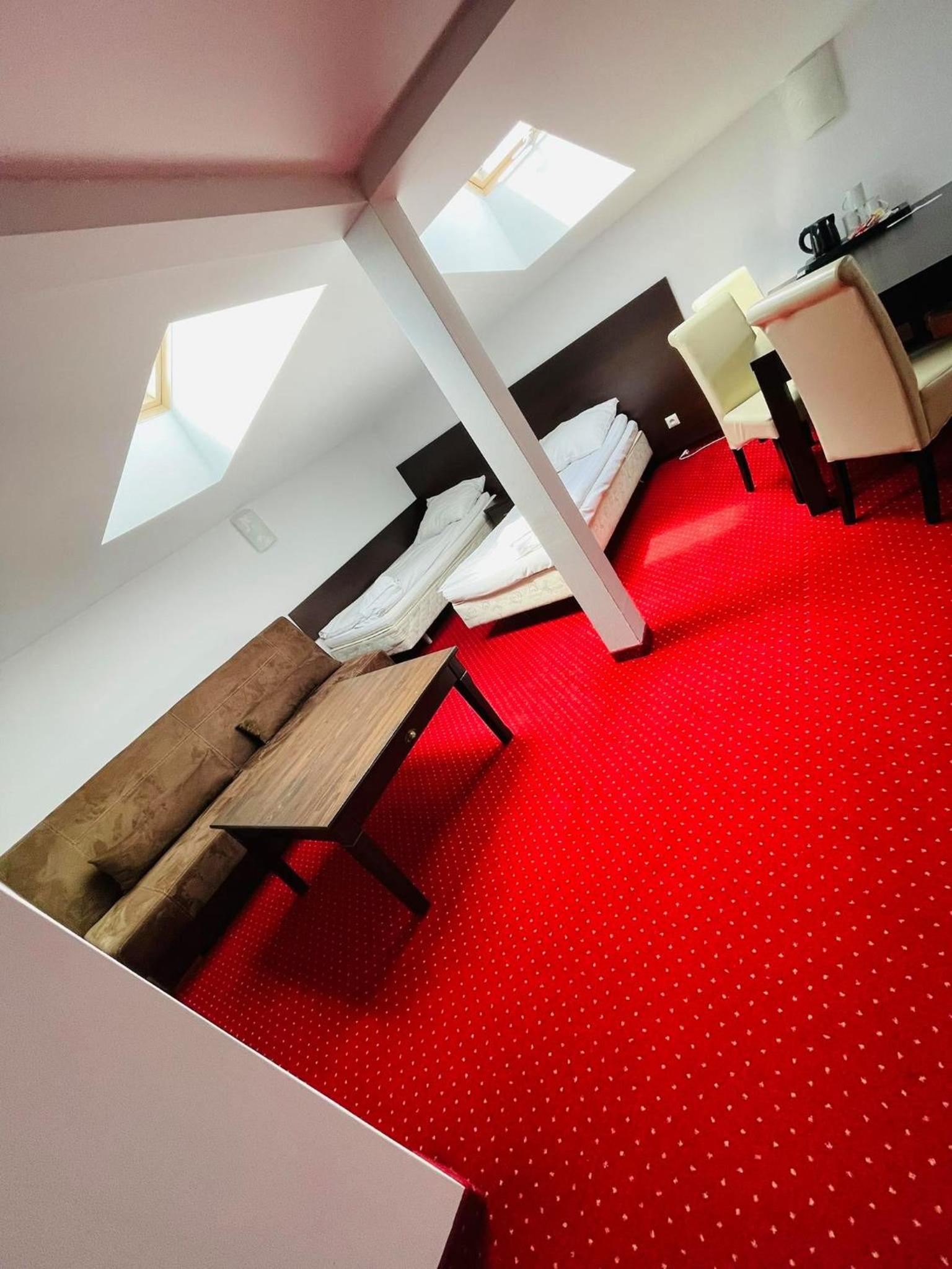 Economy Triple Room - Photo 1