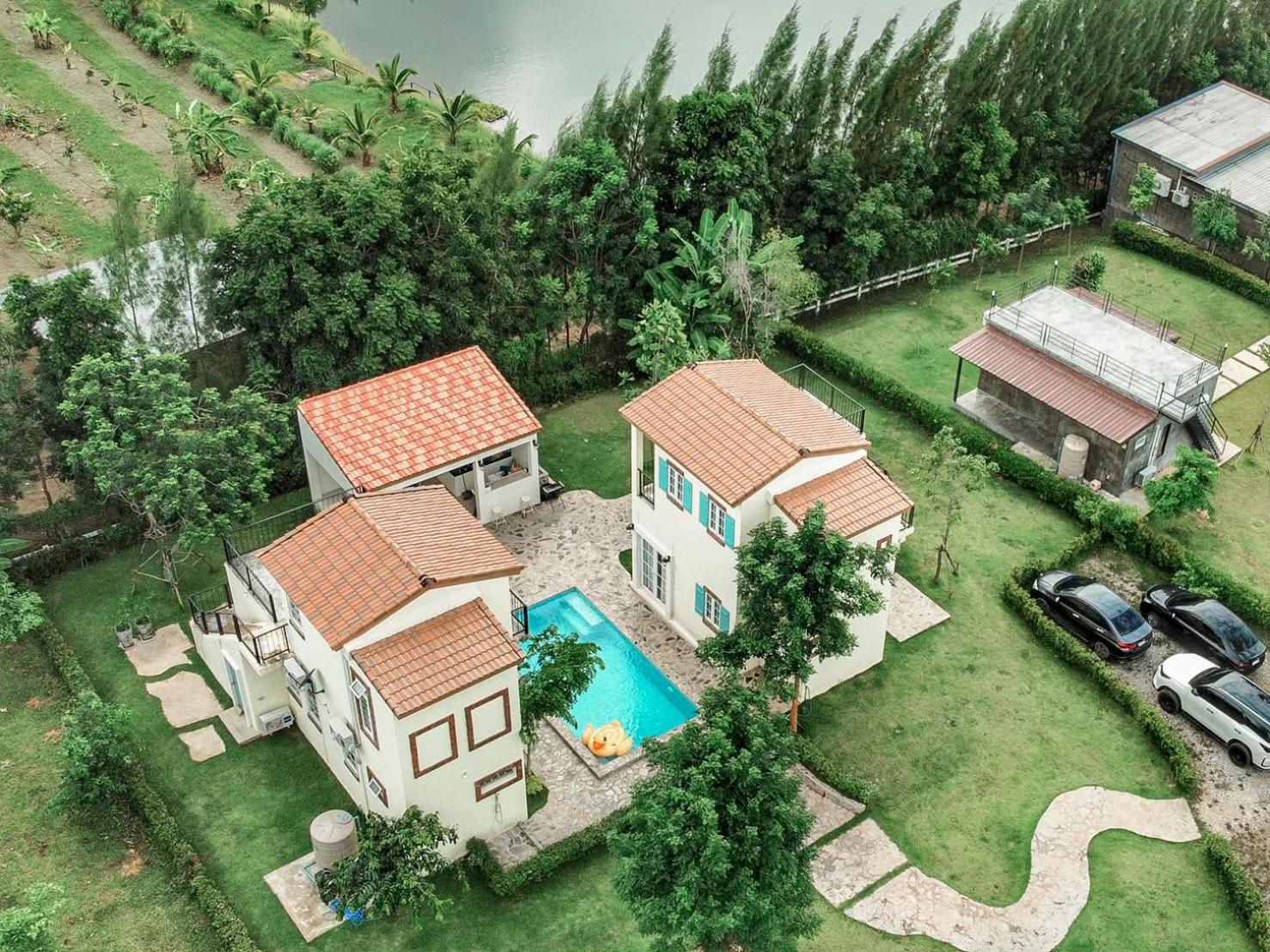 Villa - Photo 5