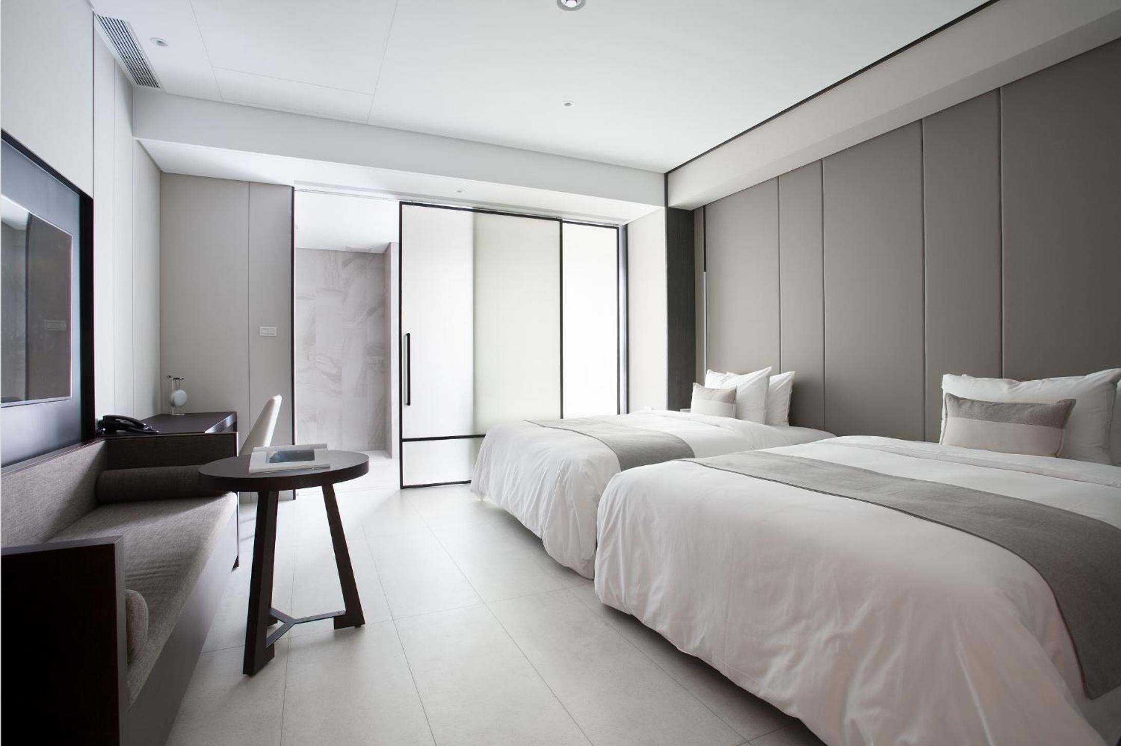 Twin Room with Bath