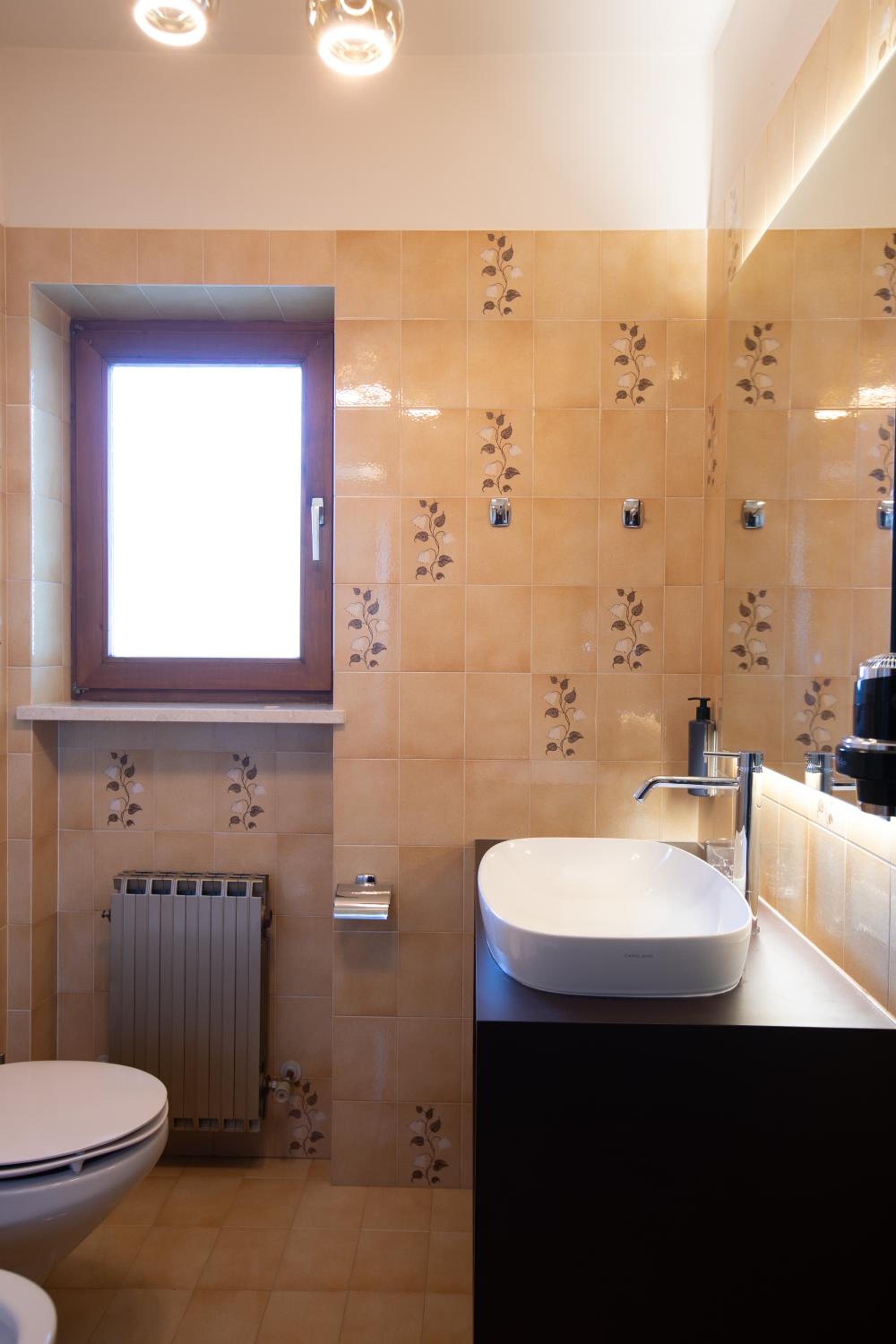 Double Room with Balcony (3 Adults) - Photo 9