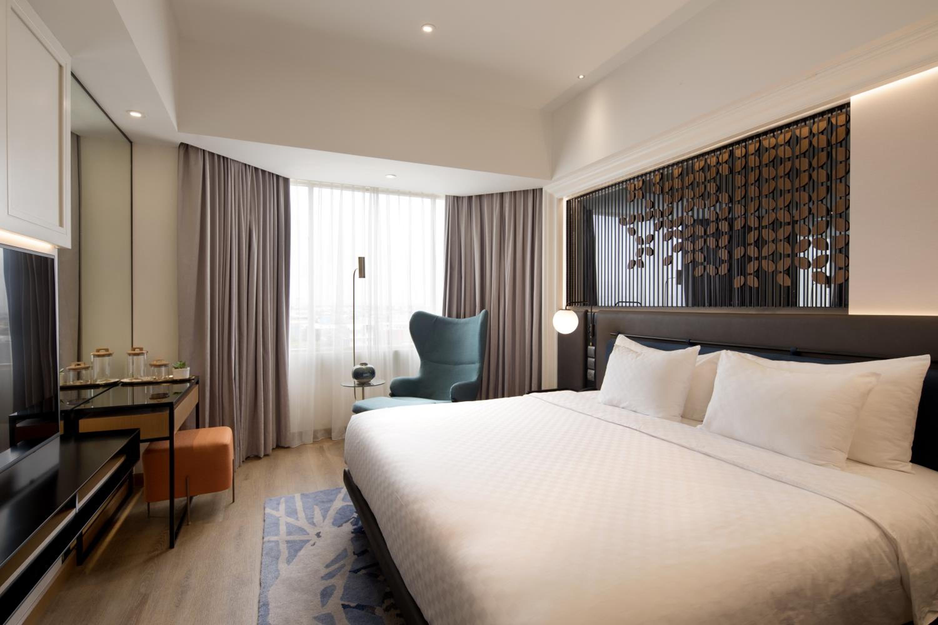 Junior King Suite - Photo 4