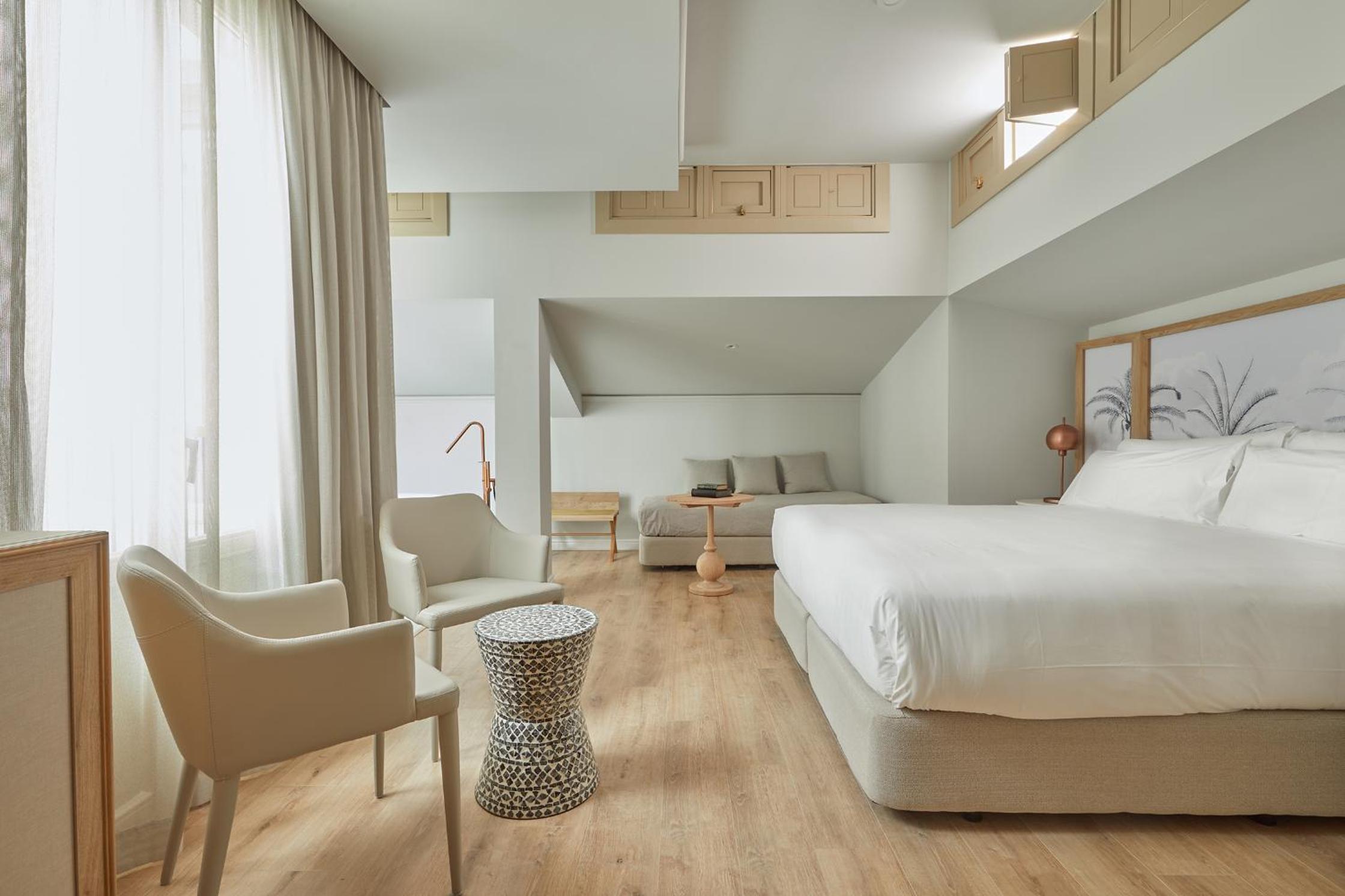 Triple Room with Terrace photo 3