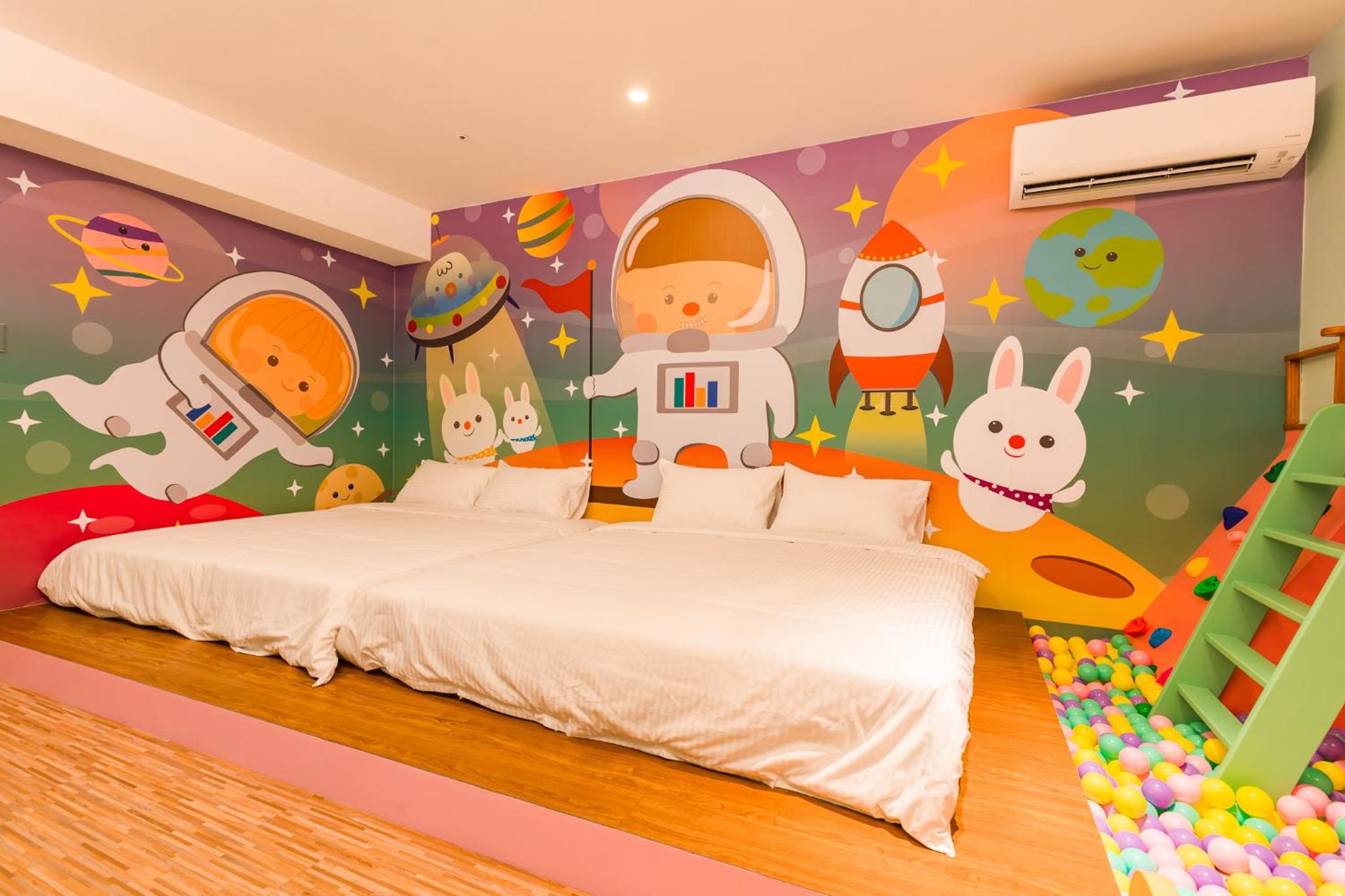 Standard Family Room