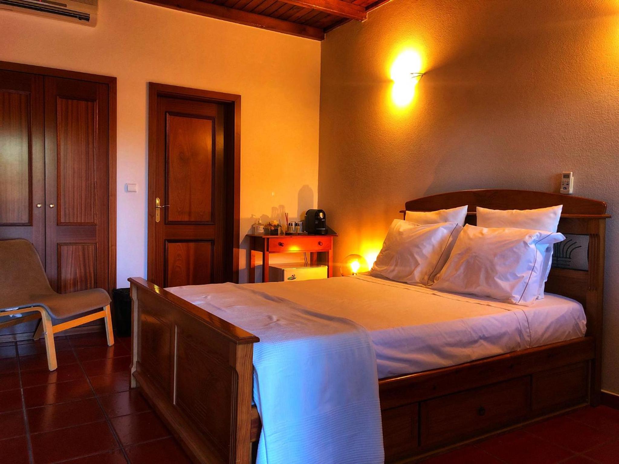 Double Room with Private Bathroom photo 2