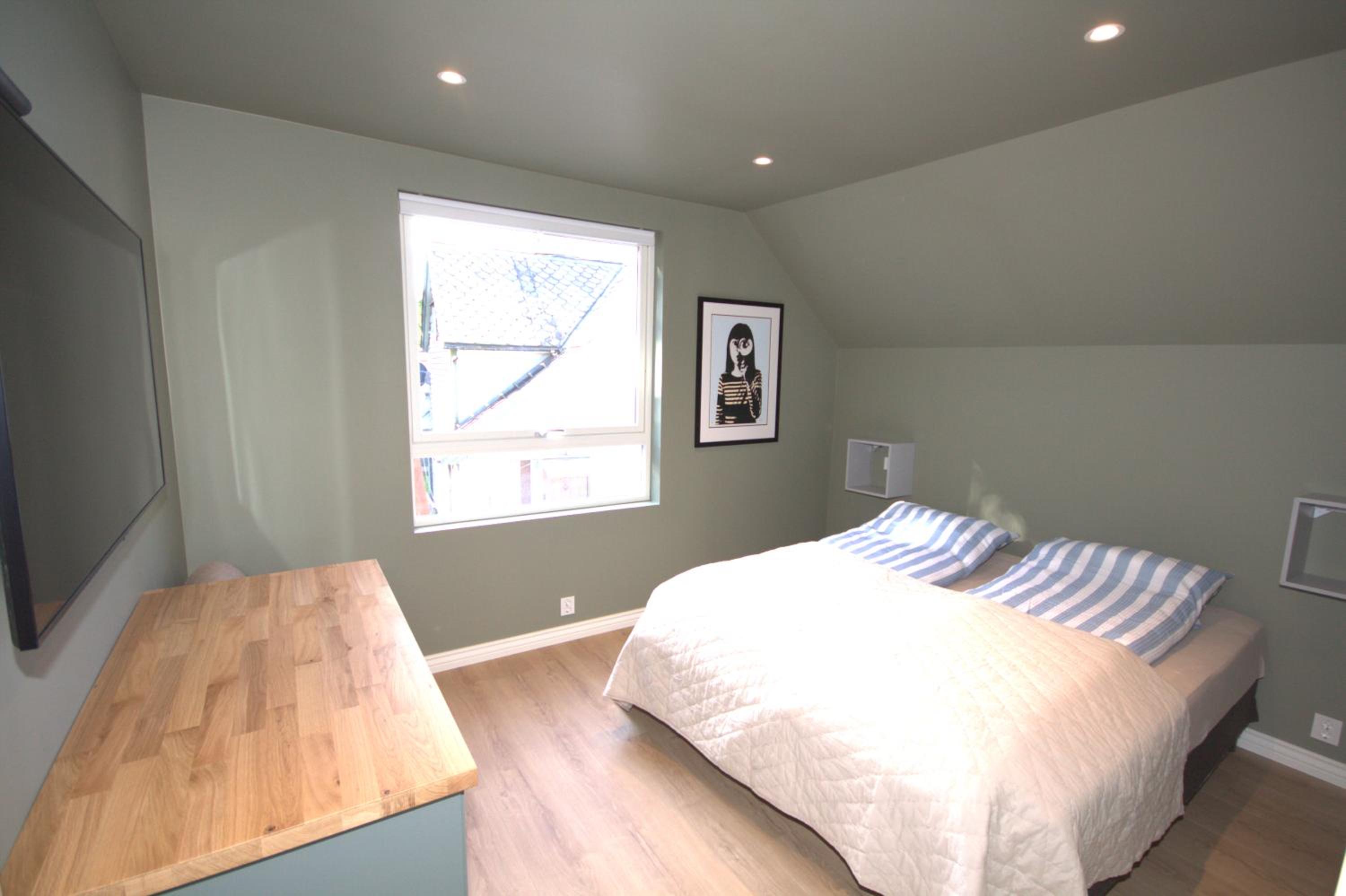 Three-Bedroom Apartment photo 1