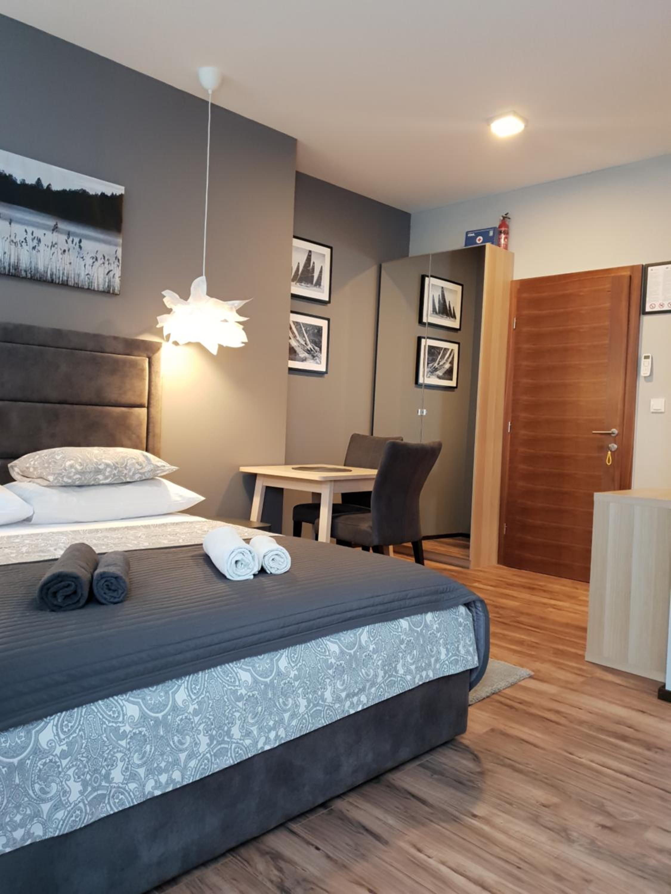 Studio Apartment photo 1