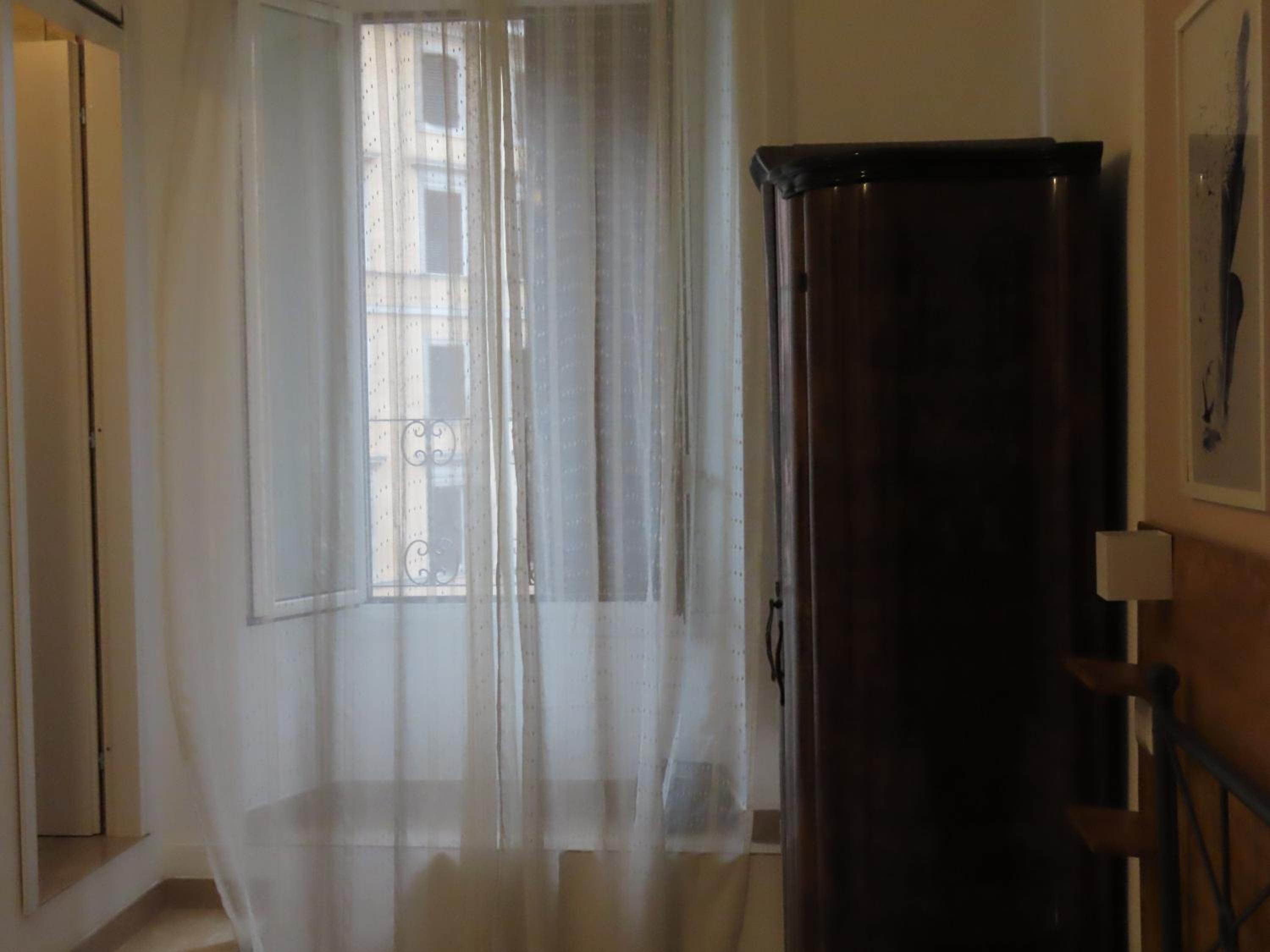 Apartment photo 3