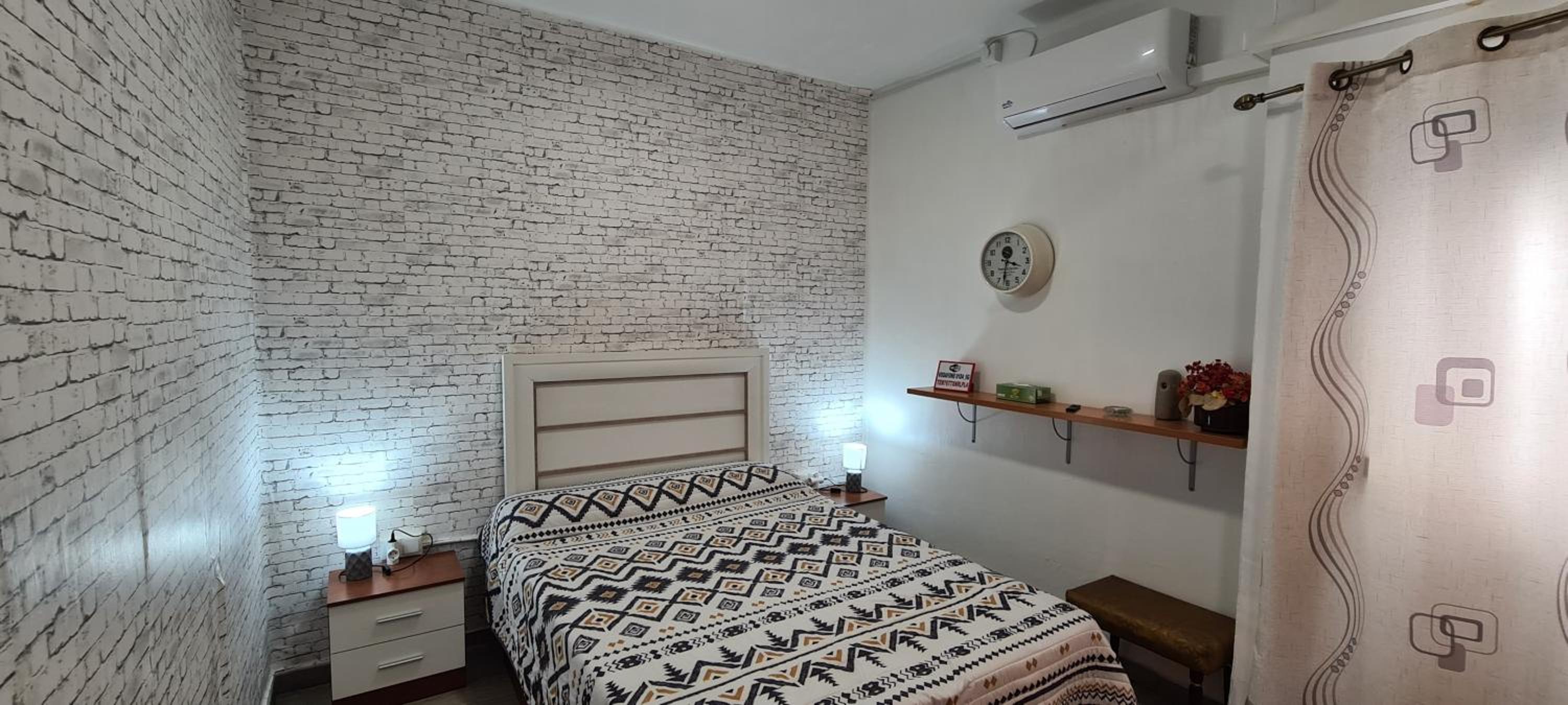 Deluxe Double Room - Photo 9