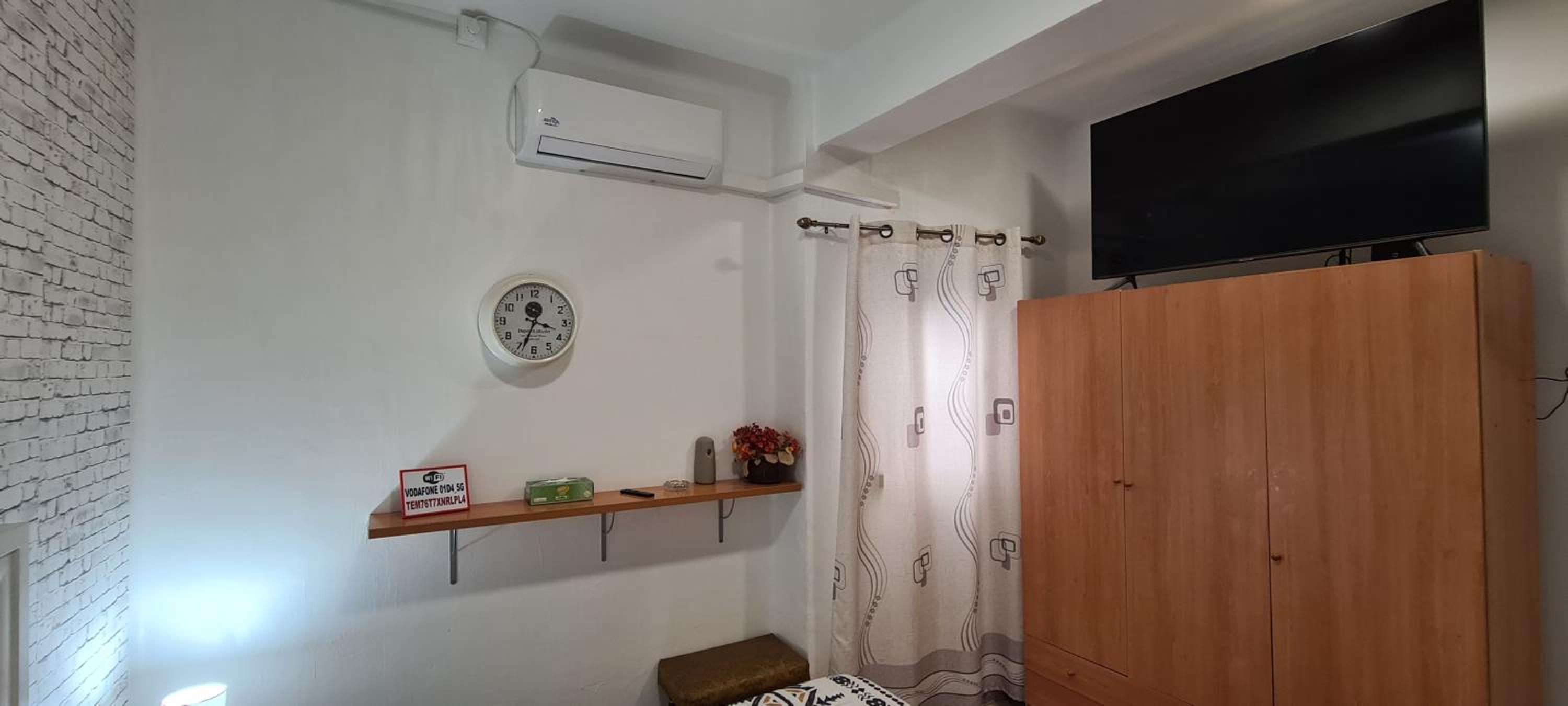 Deluxe Double Room - Photo 10