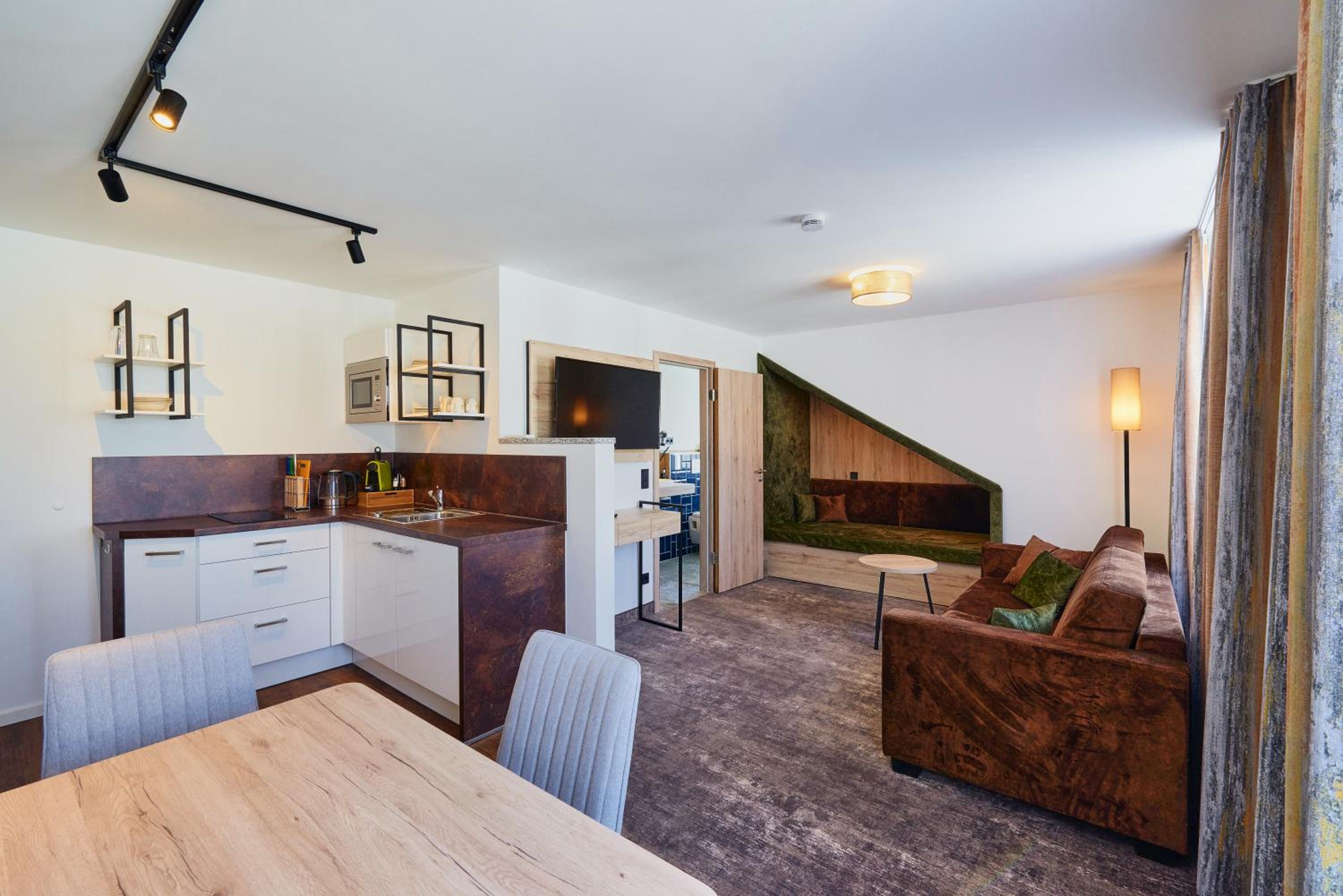 One-Bedroom Apartment