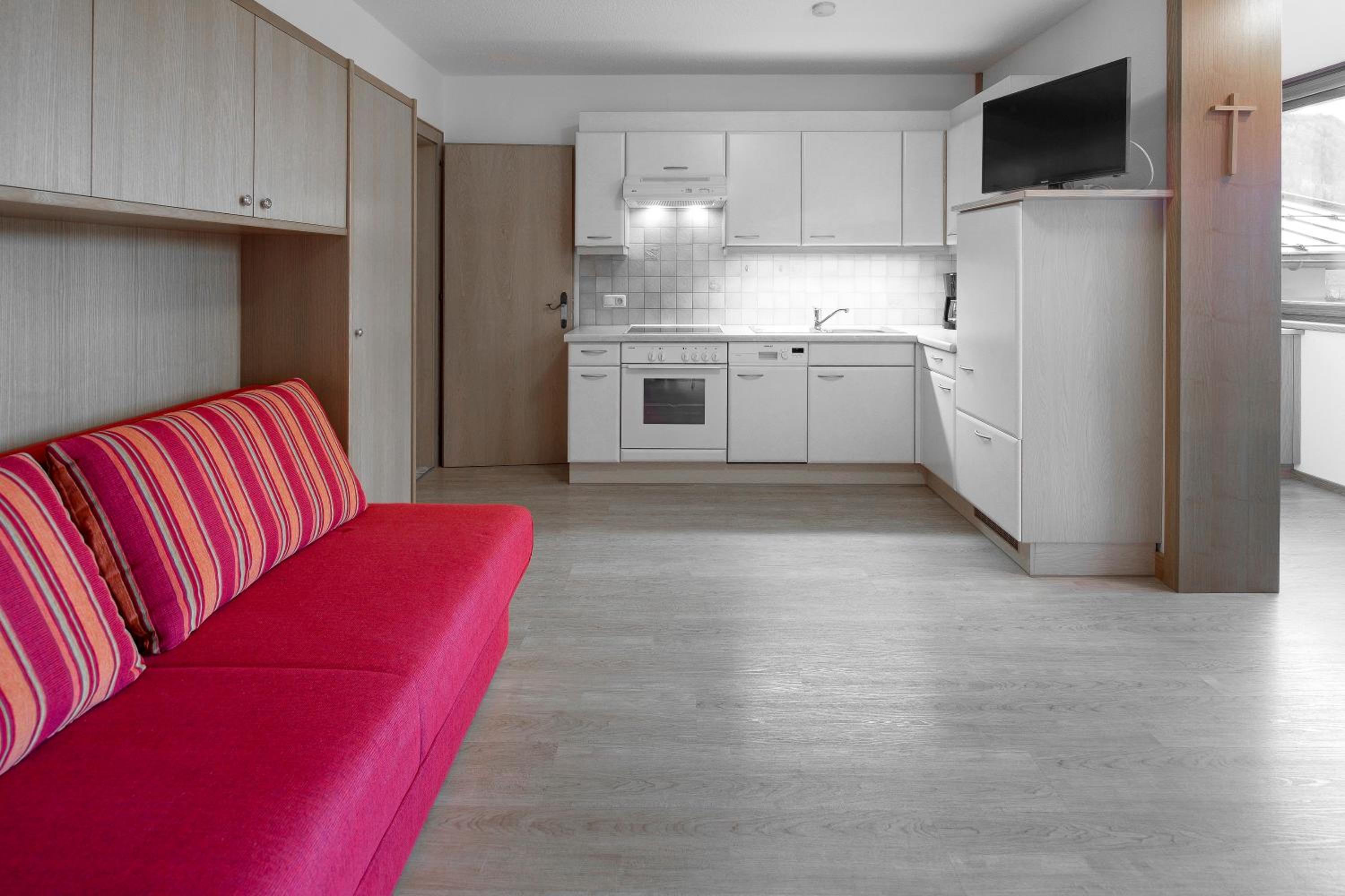 One-Bedroom Apartment with balcony TOP 6 photo 3