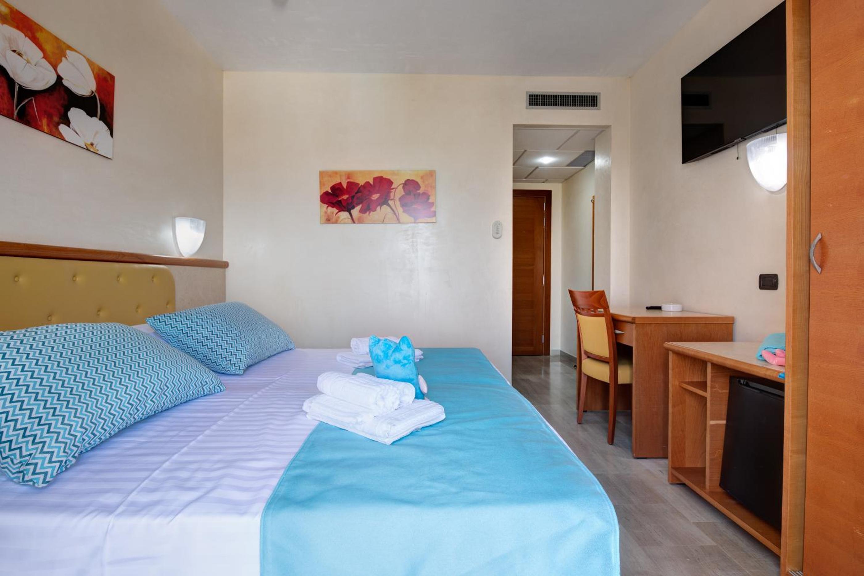 Double Room photo 3