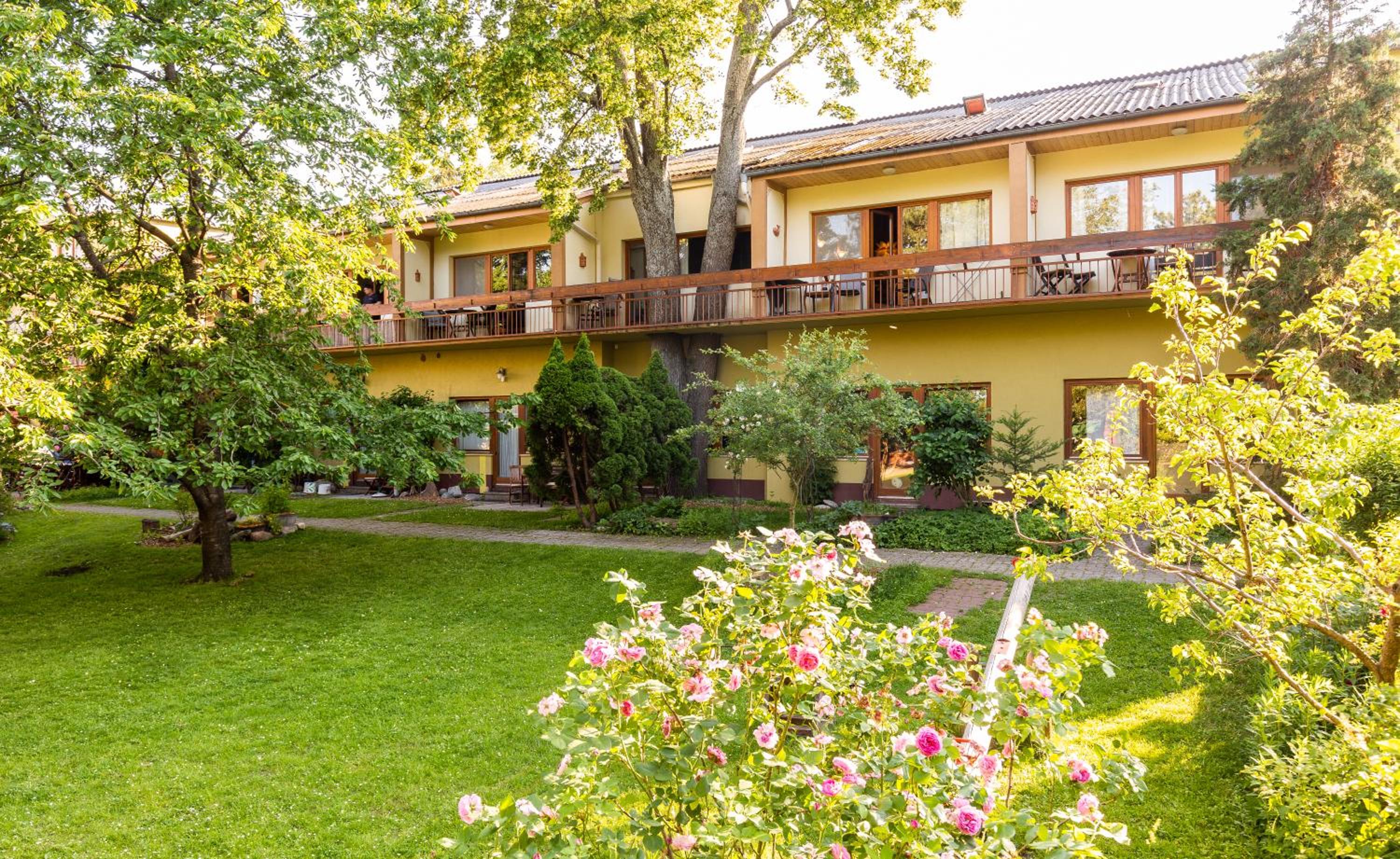Apartment with Garden View photo 2