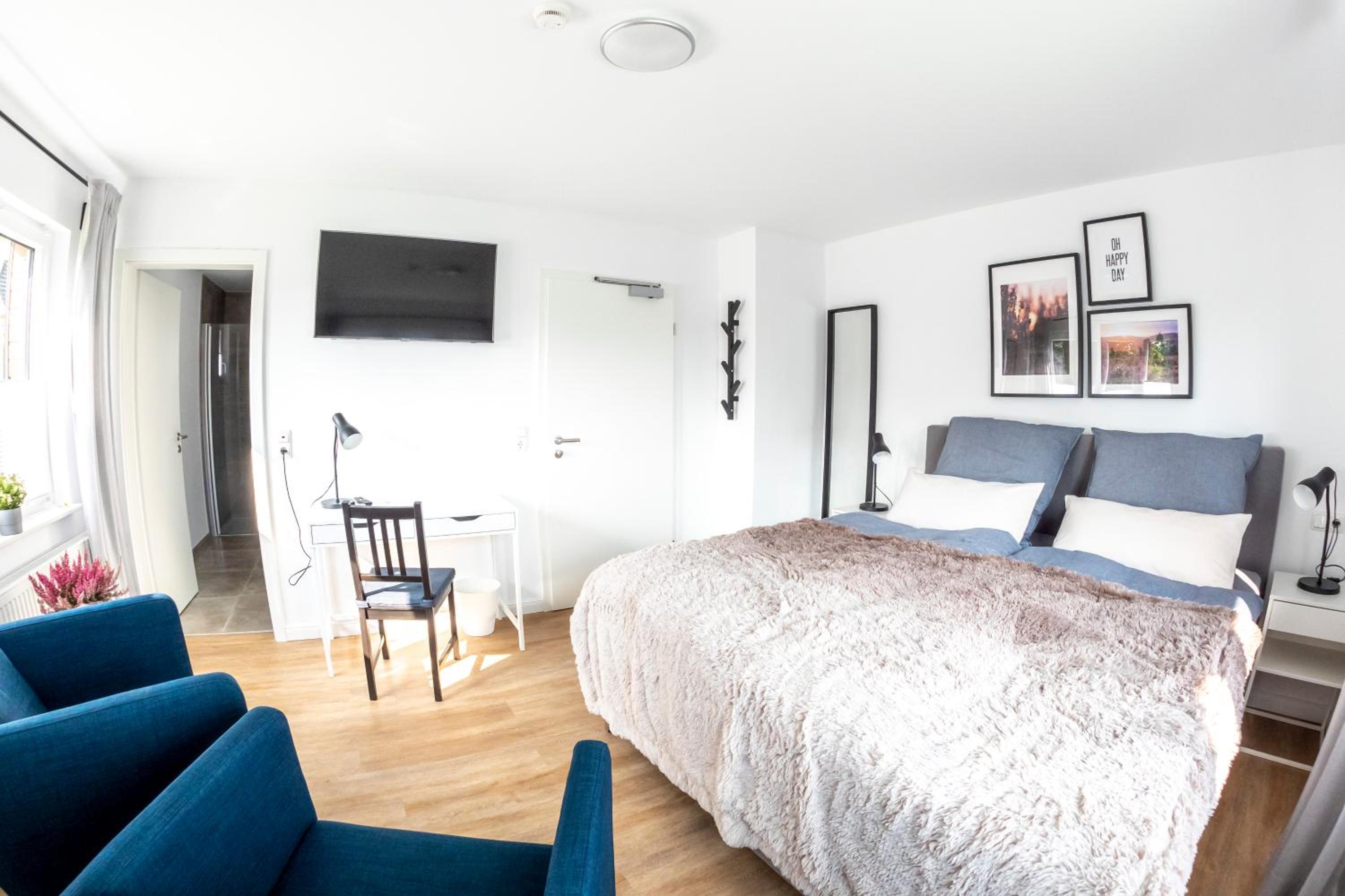 Double Room with Private Bathroom photo 1