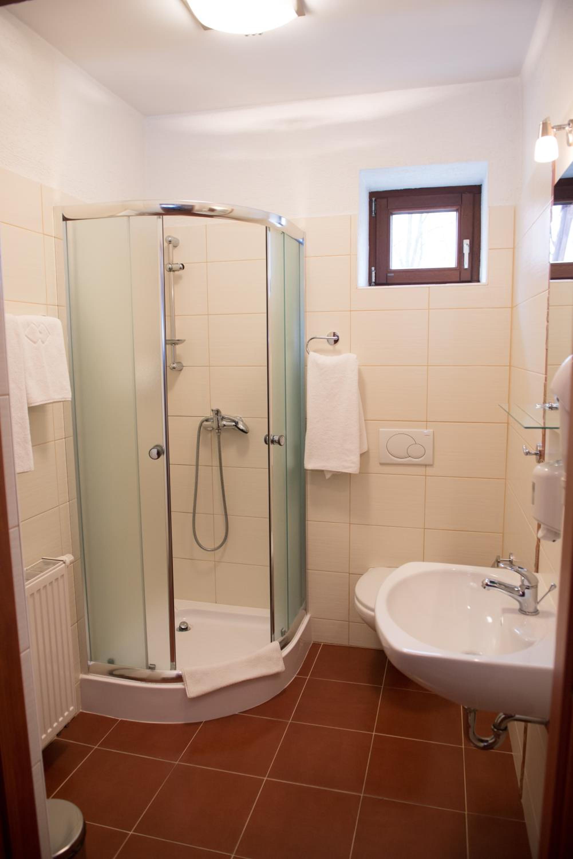 Deluxe Twin Room - Photo 4