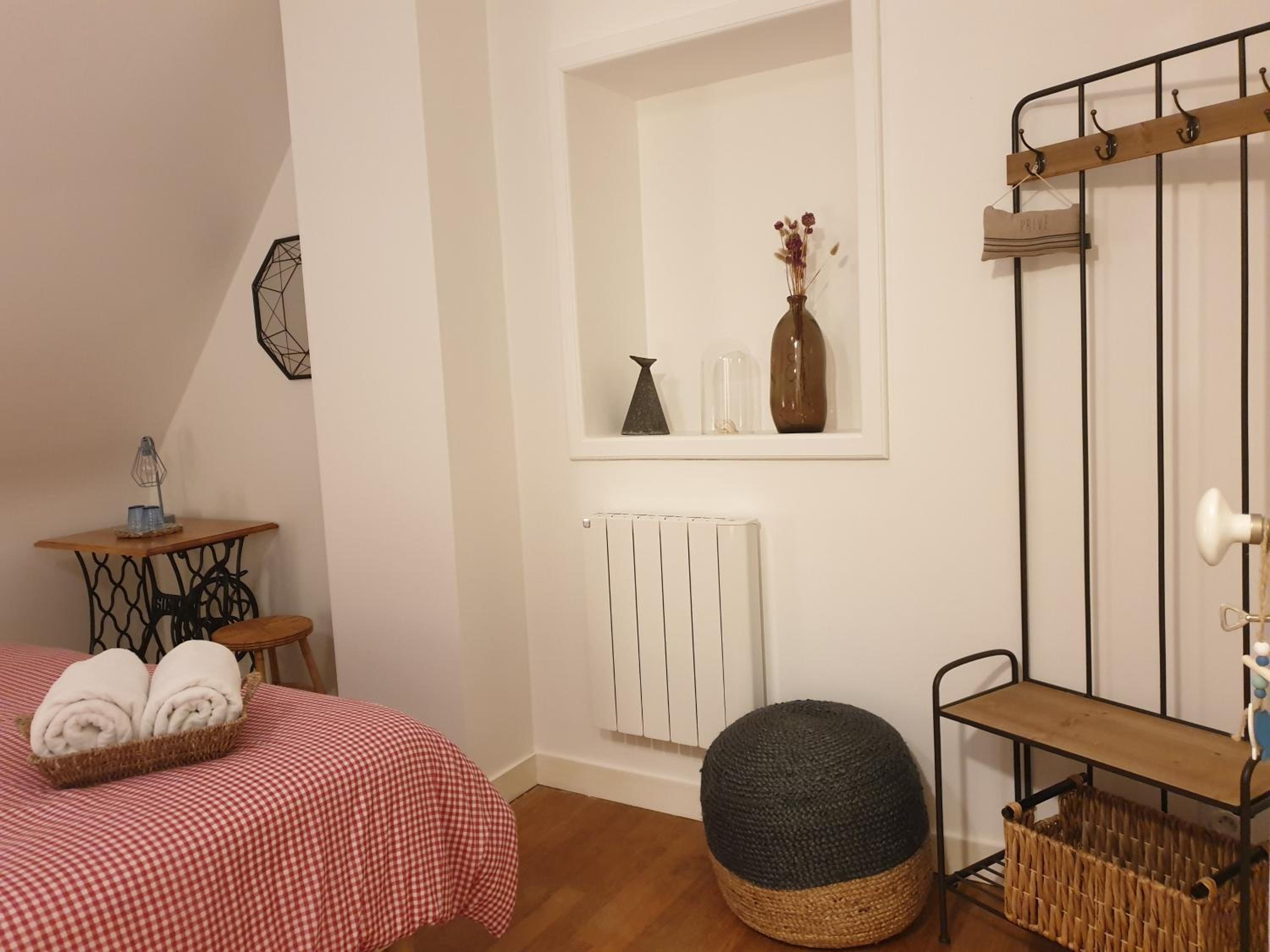 Double or Twin Room with Garden View - Photo 33