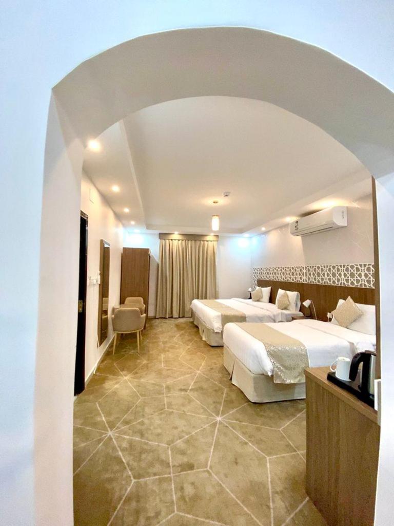 Deluxe Double Room (1 adult + 2 children) photo 1