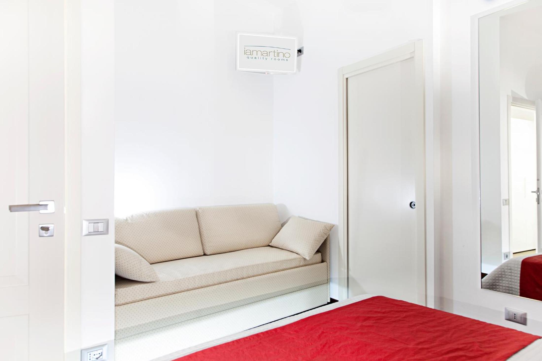 Double Room - Photo 15