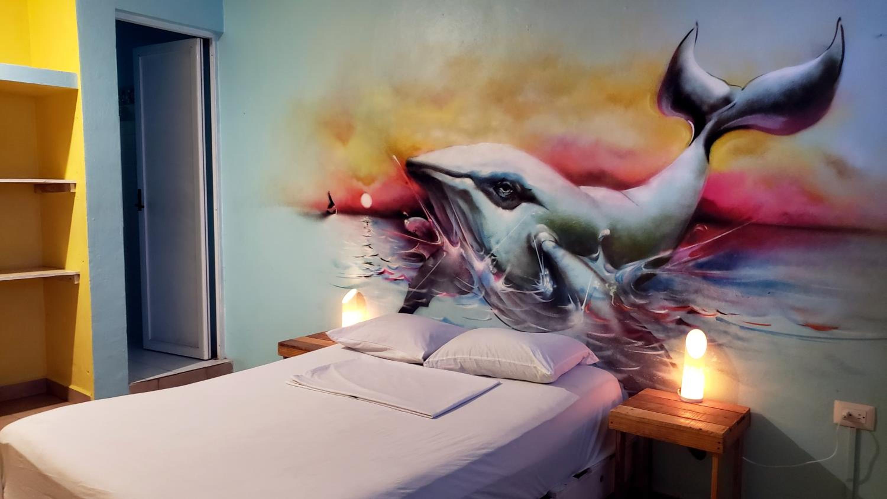 Quadruple Room with Private Bathroom - Photo 5