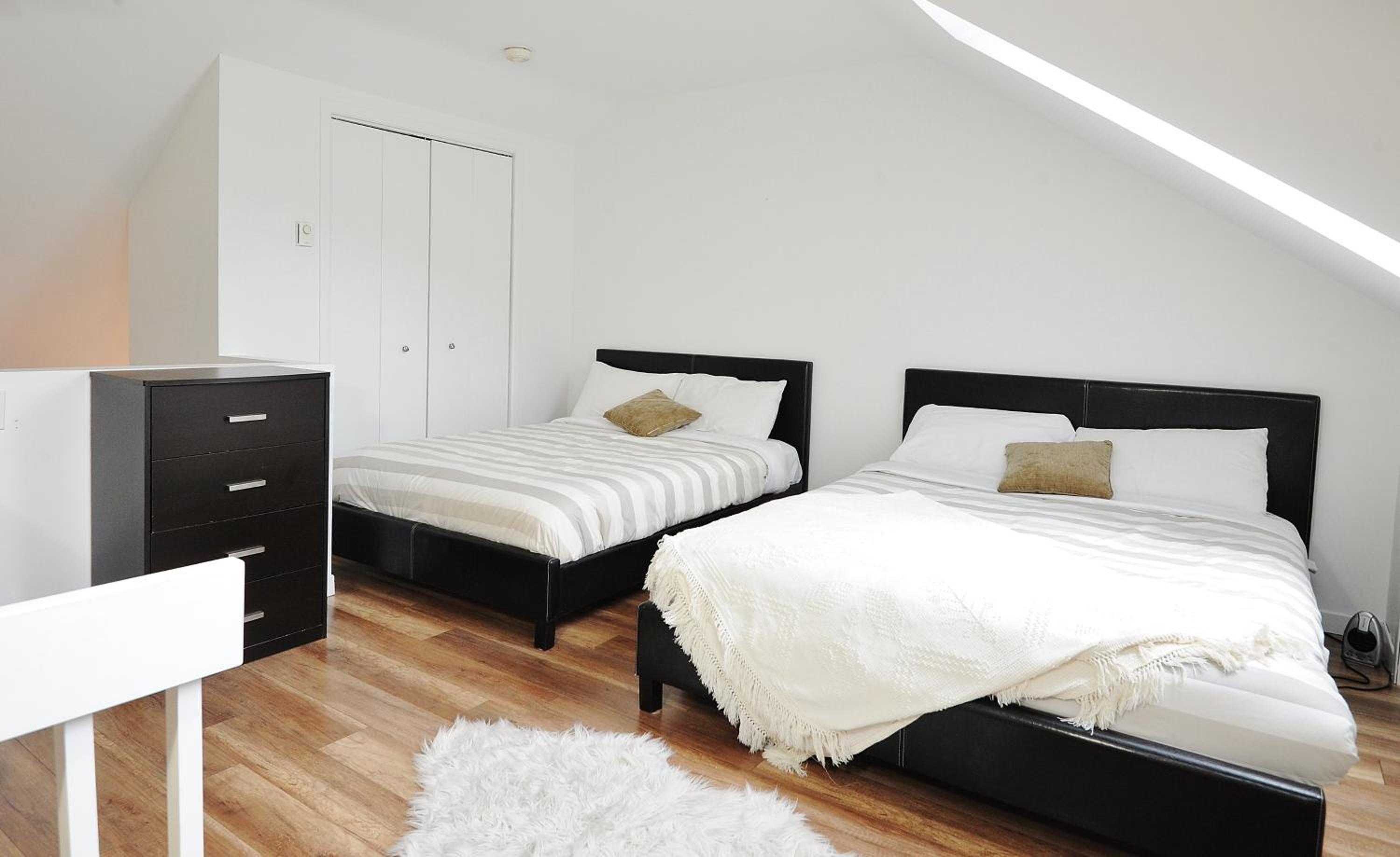 Two-Bedroom Apartment photo 2