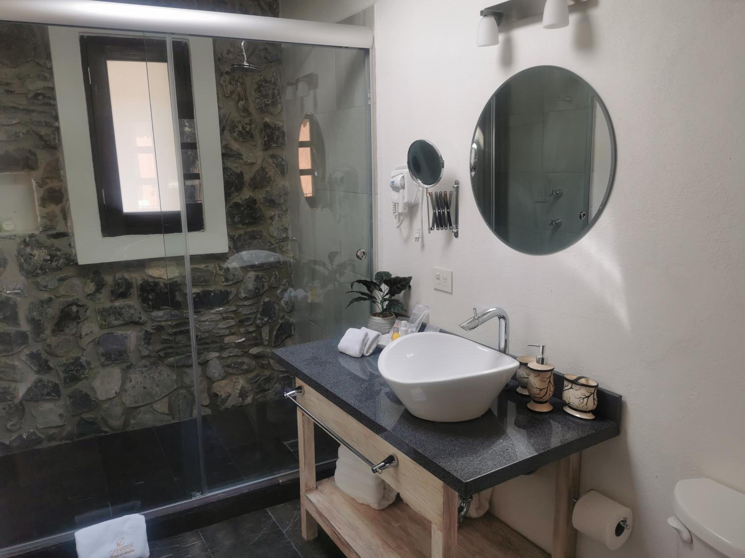 Premium Quadruple Room - Photo 4
