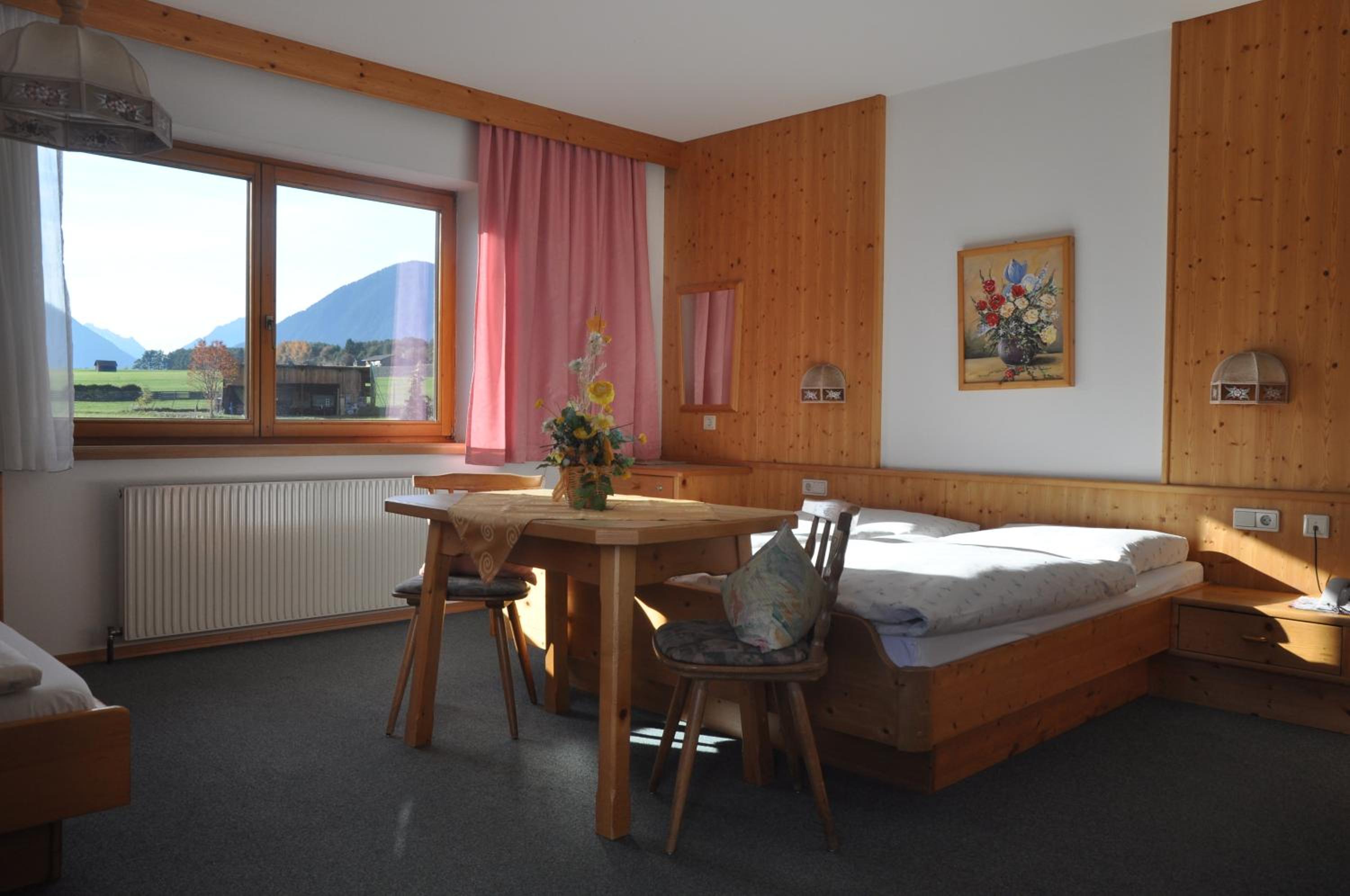Double Room - Photo 12
